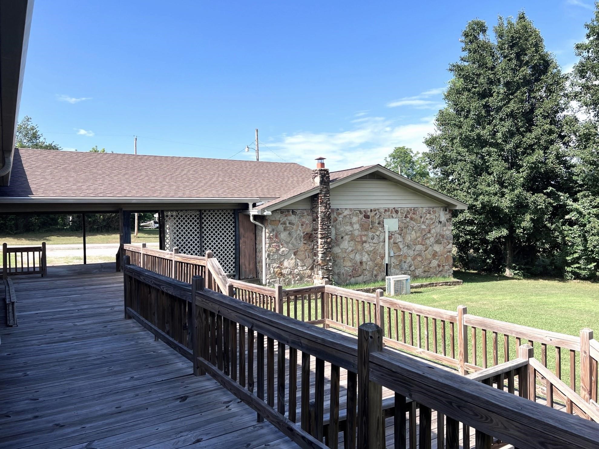 1112 Maple  Mountain View, AR
