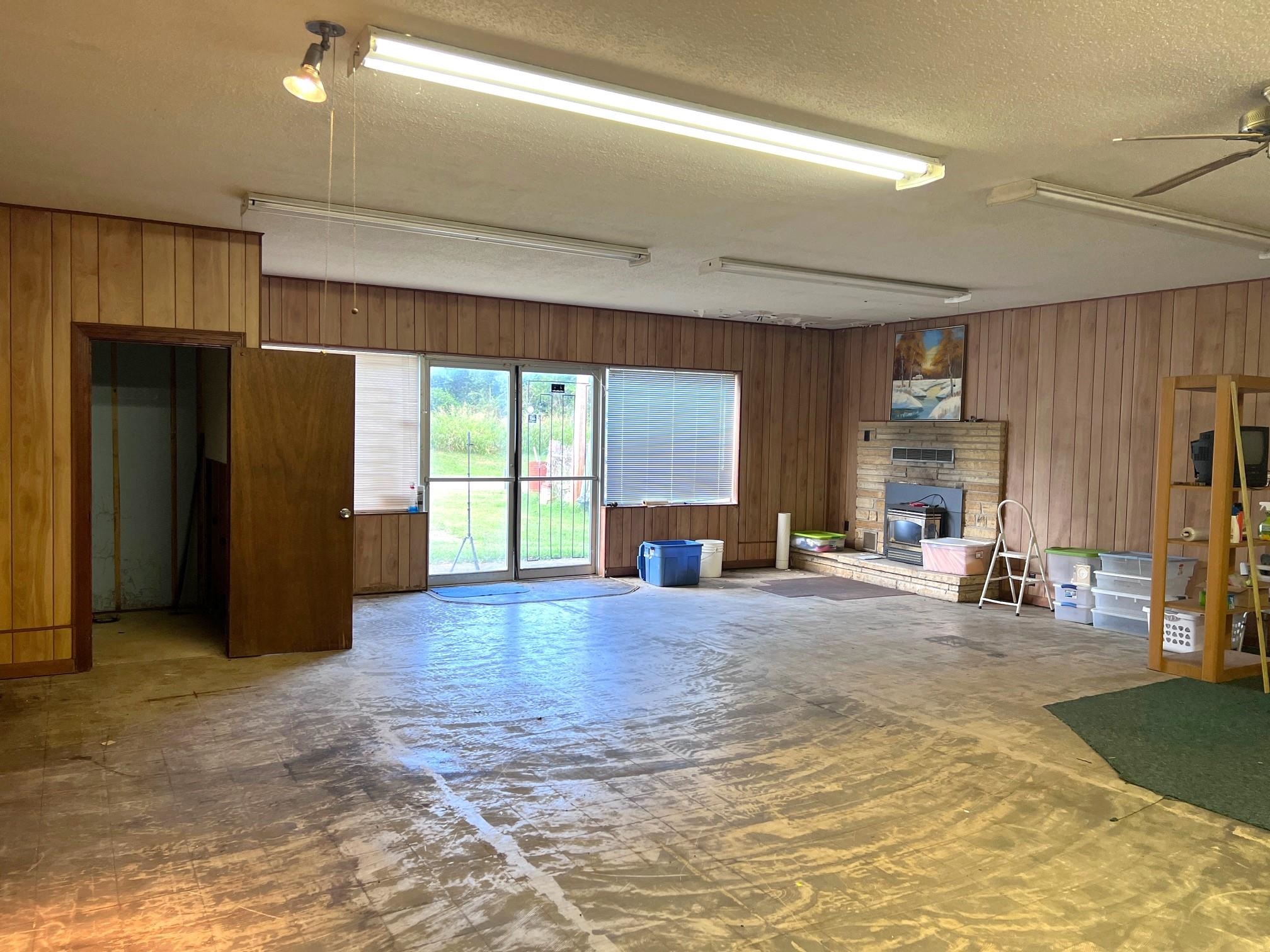 1112 Maple  Mountain View, AR