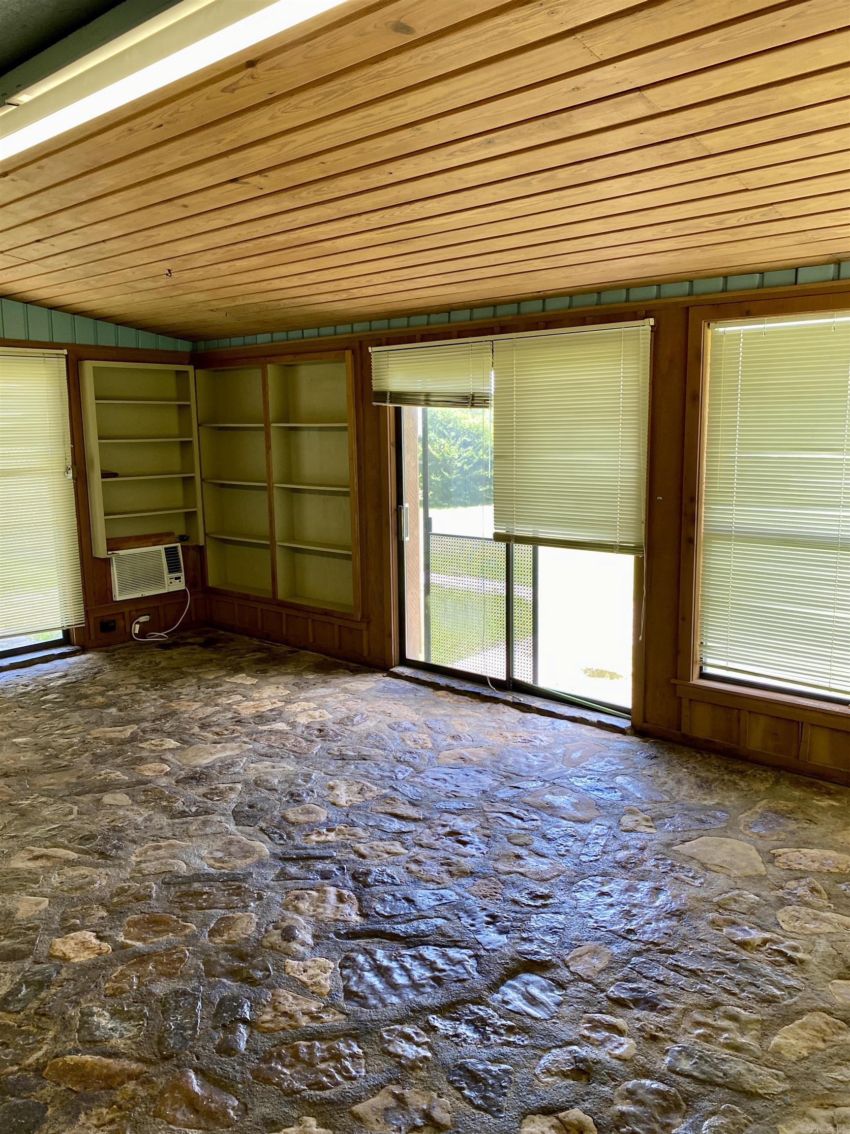 3495 County Road 3451  Clarksville, AR