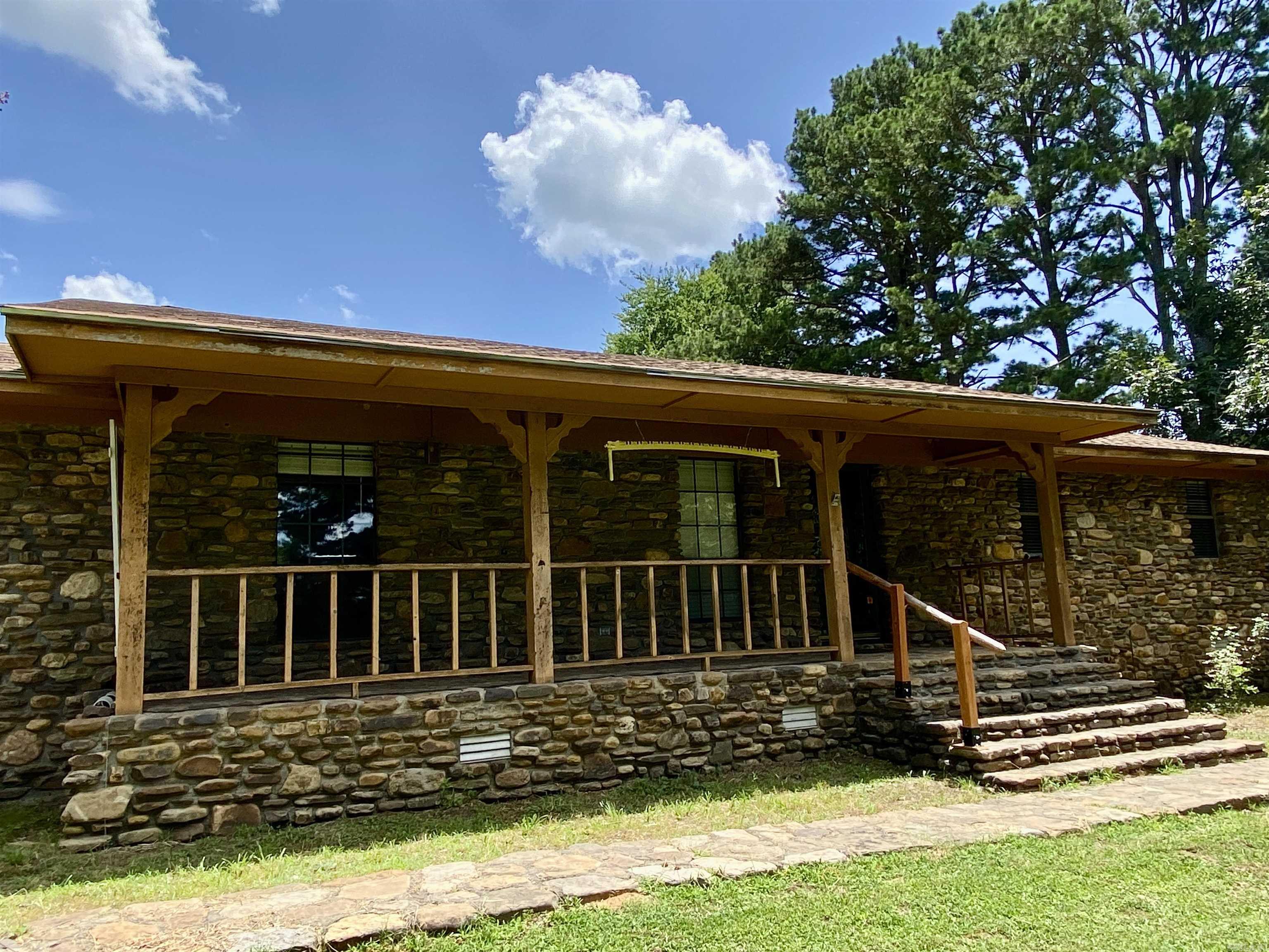 3495 County Road 3451  Clarksville, AR