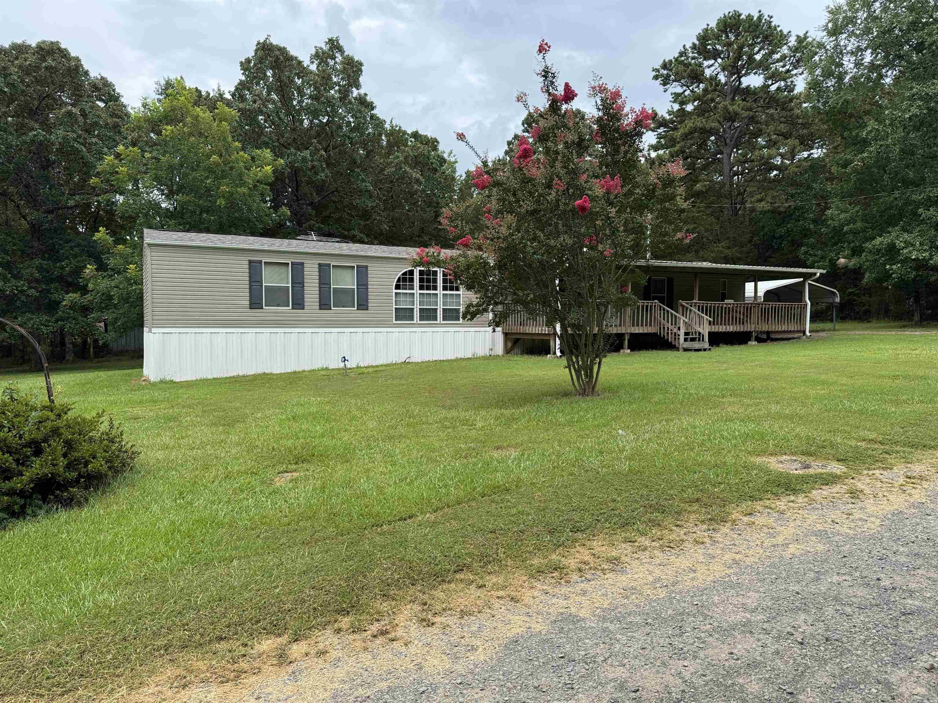 59 Starfield Road W.  Greers Ferry, AR
