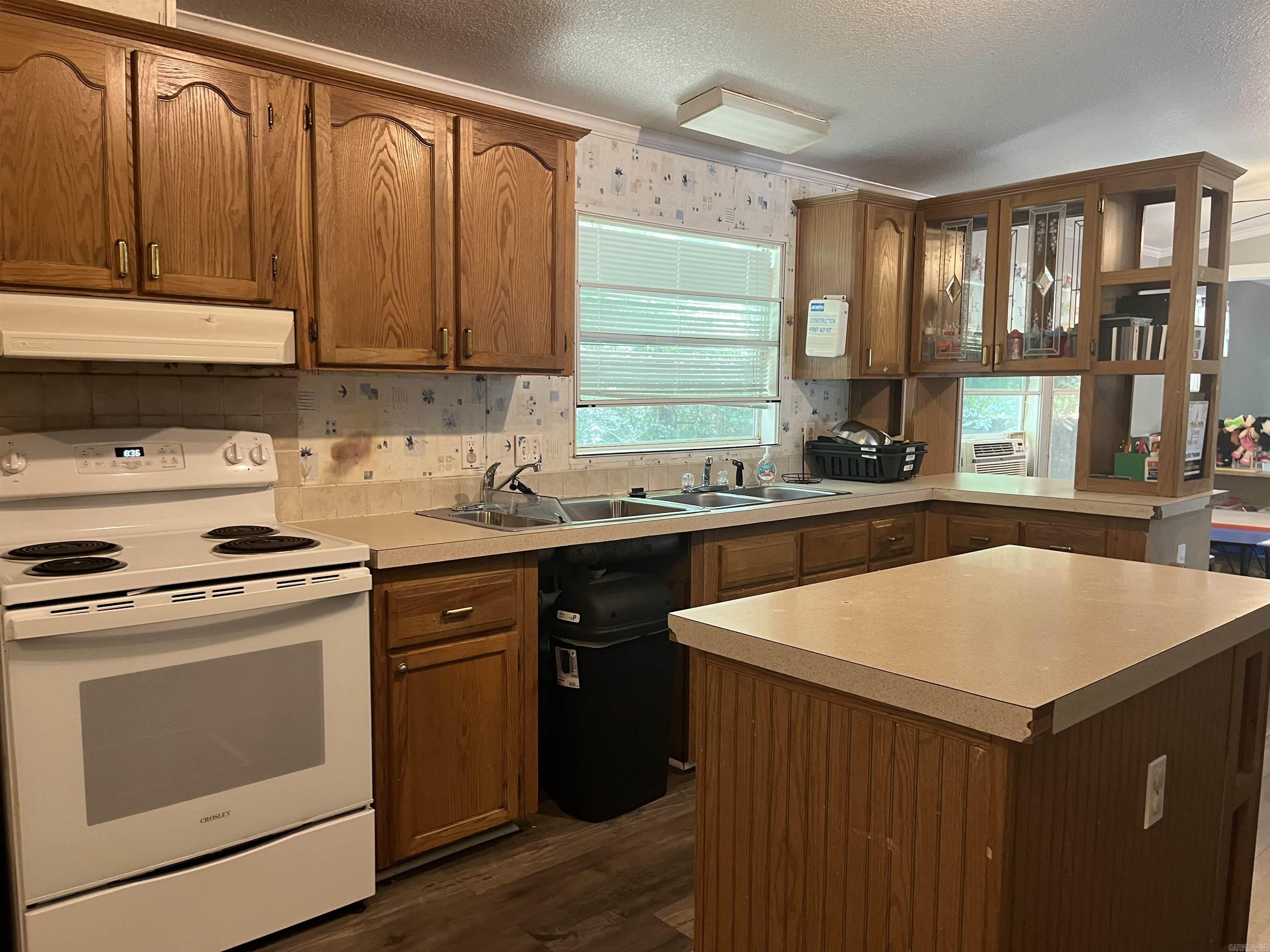 2220 N Highway 229  Haskell, AR