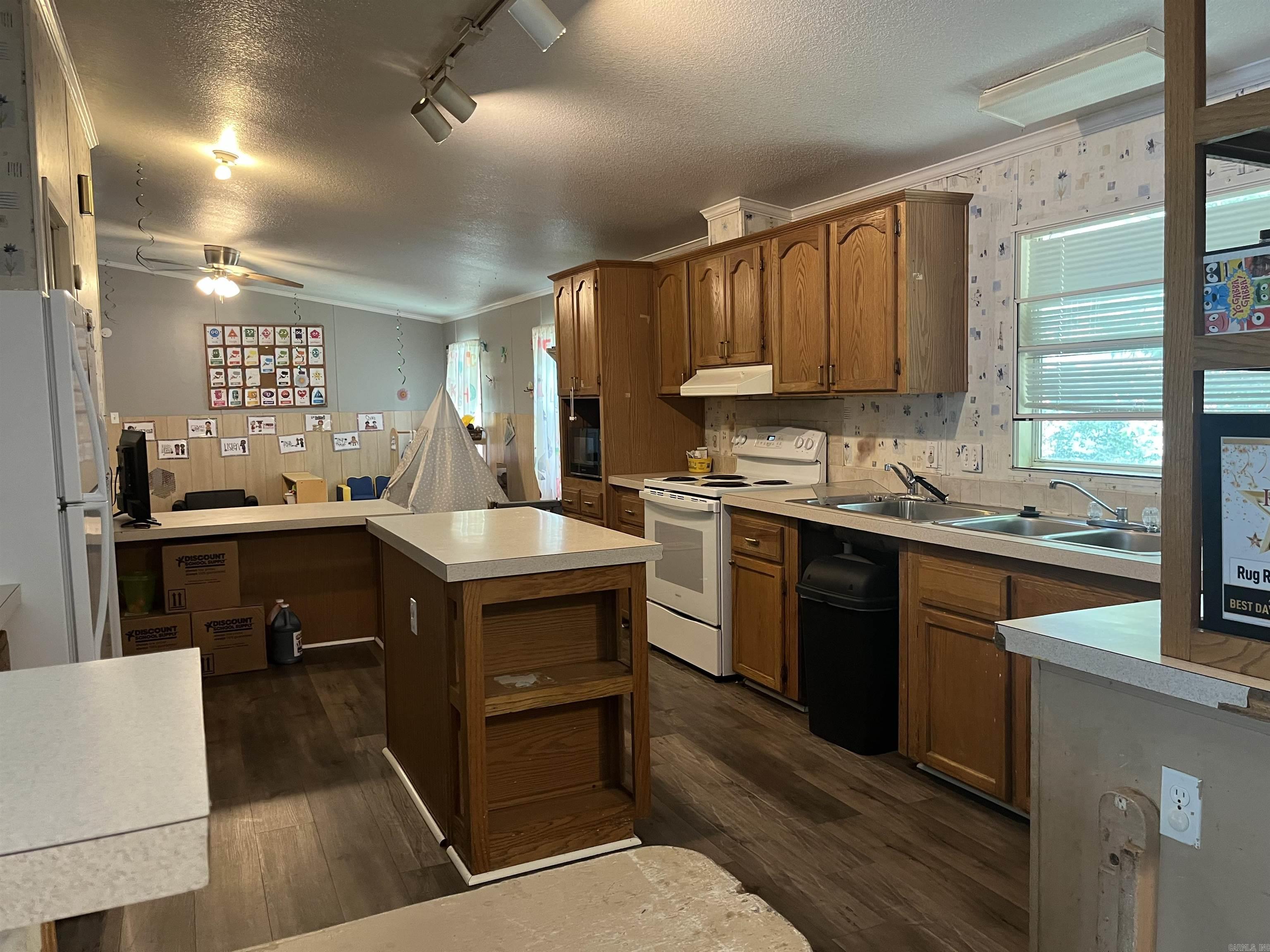 2220 N Highway 229  Haskell, AR