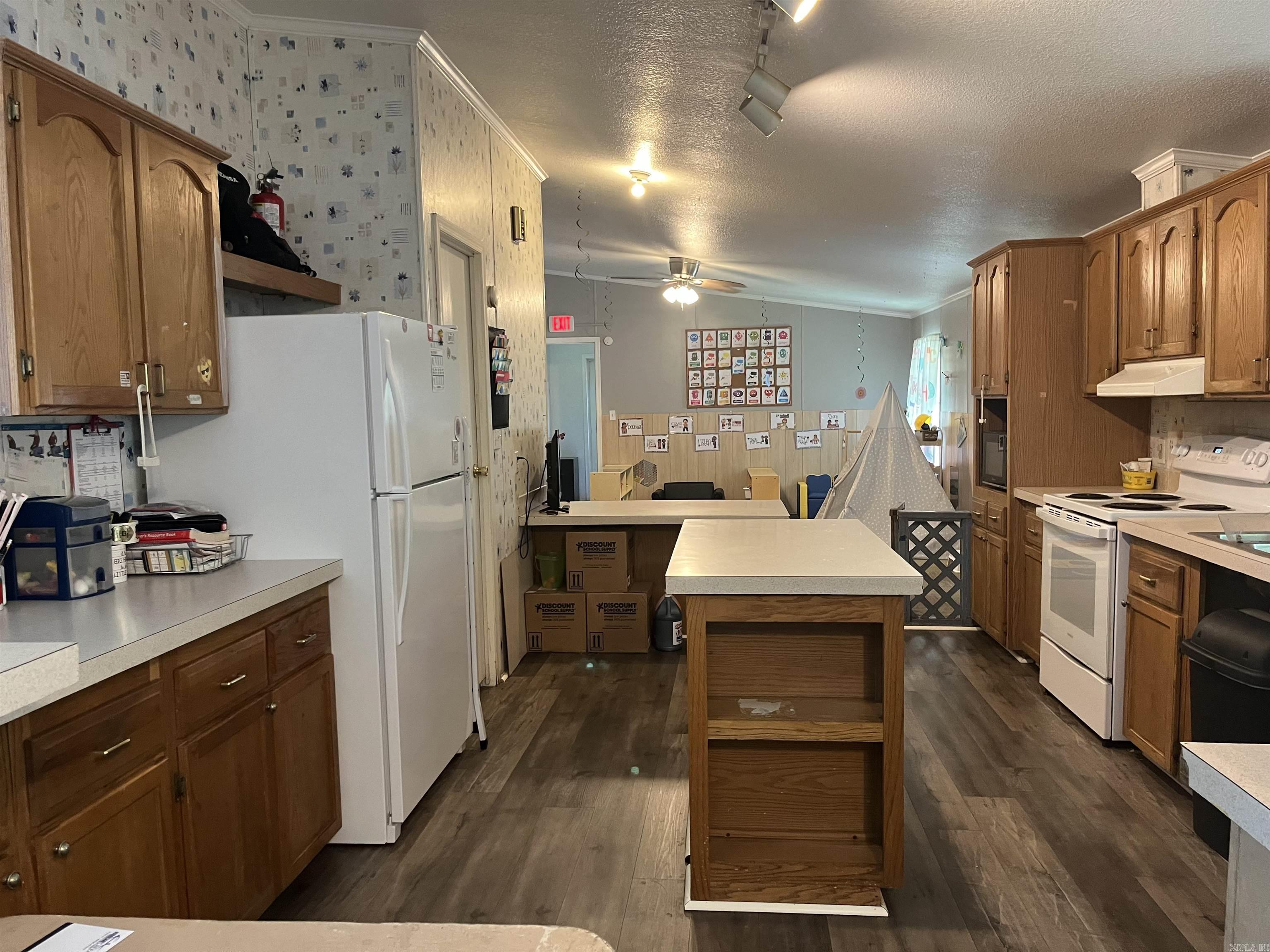 2220 N Highway 229  Haskell, AR