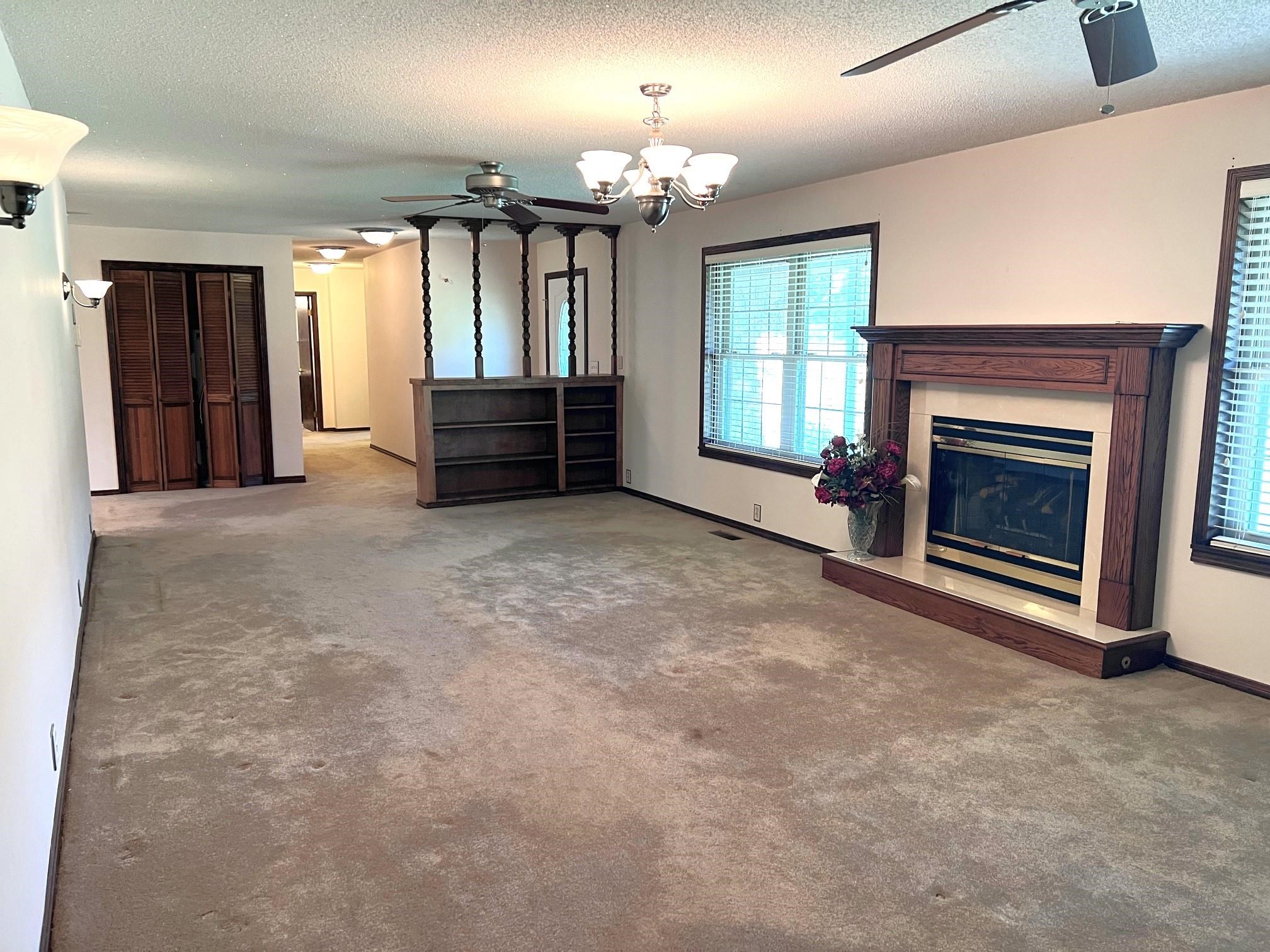 1112 Maple  Mountain View, AR