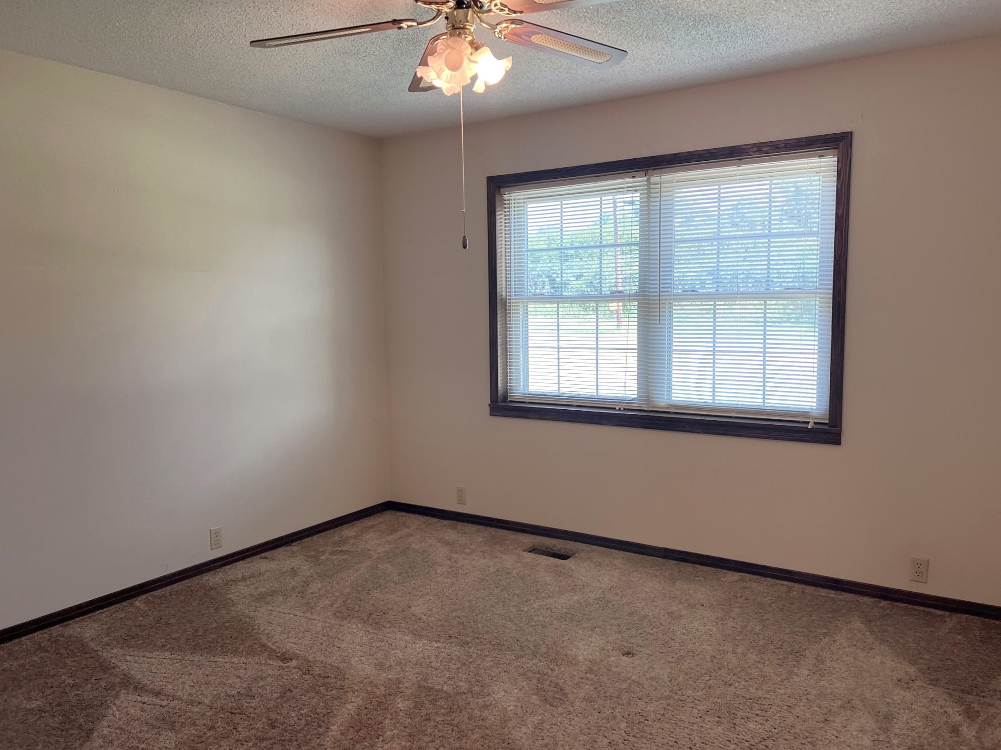 1112 Maple  Mountain View, AR