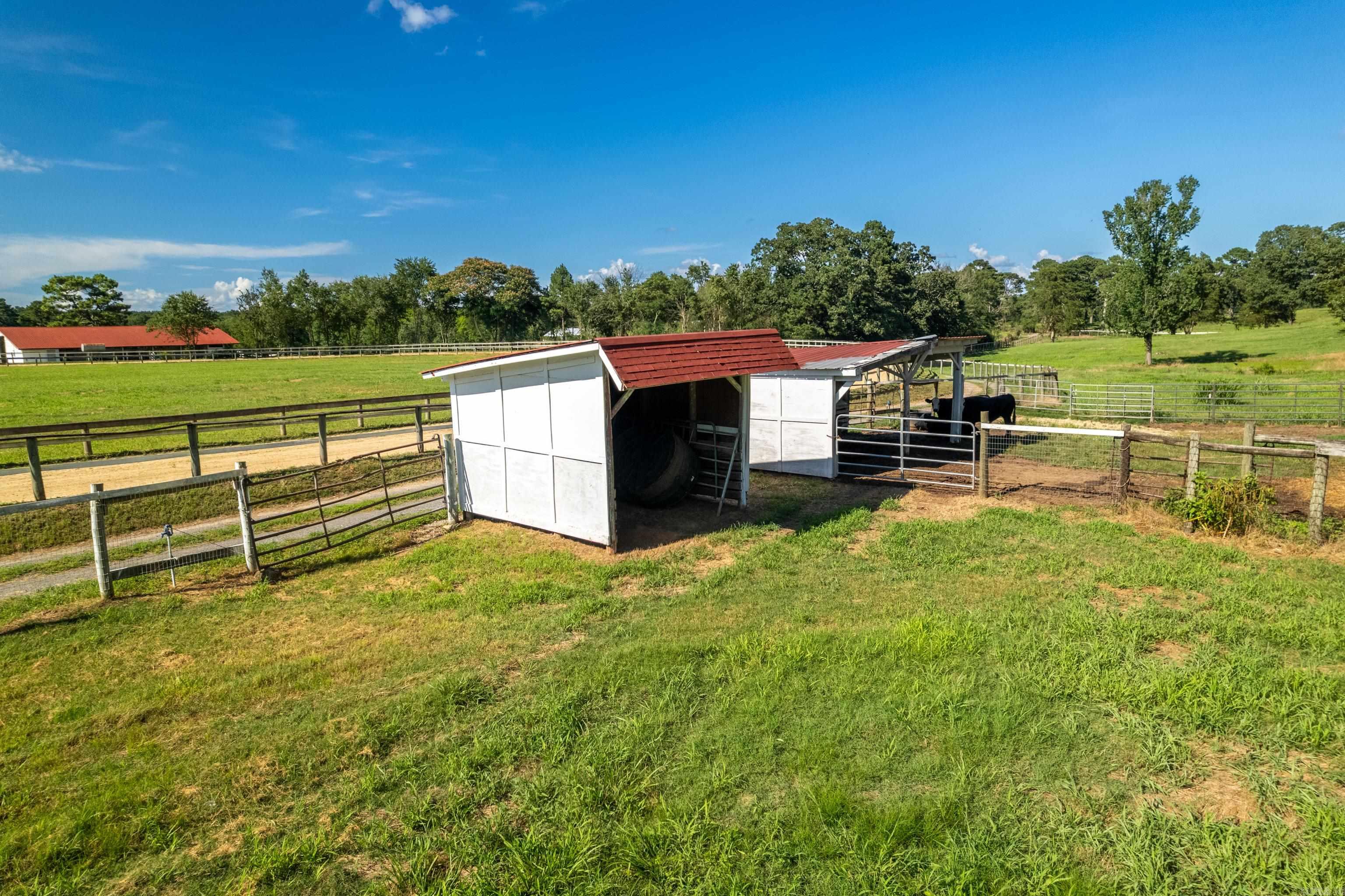 6867 Airport Rd  Bonnerdale, AR