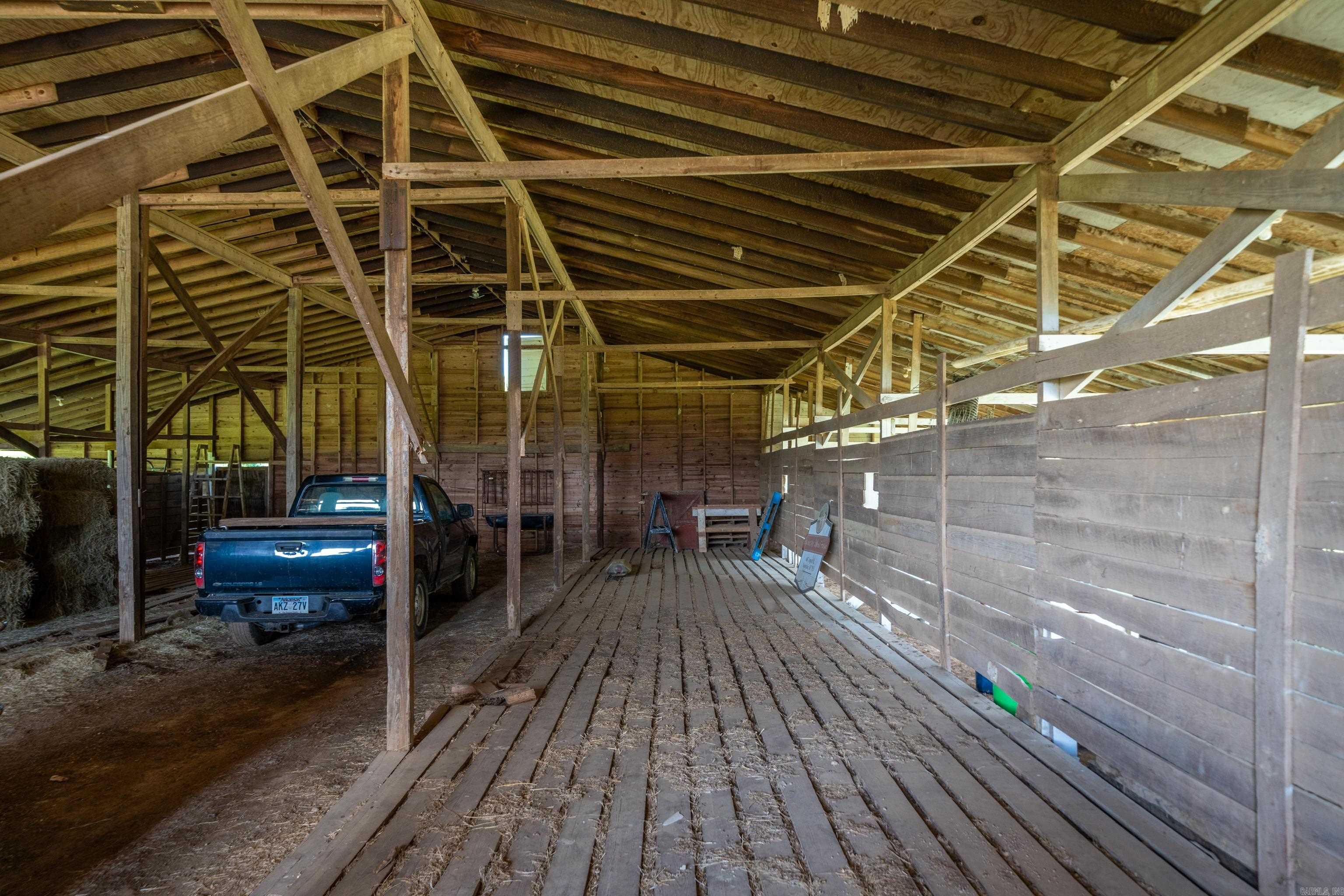 6867 Airport Rd  Bonnerdale, AR