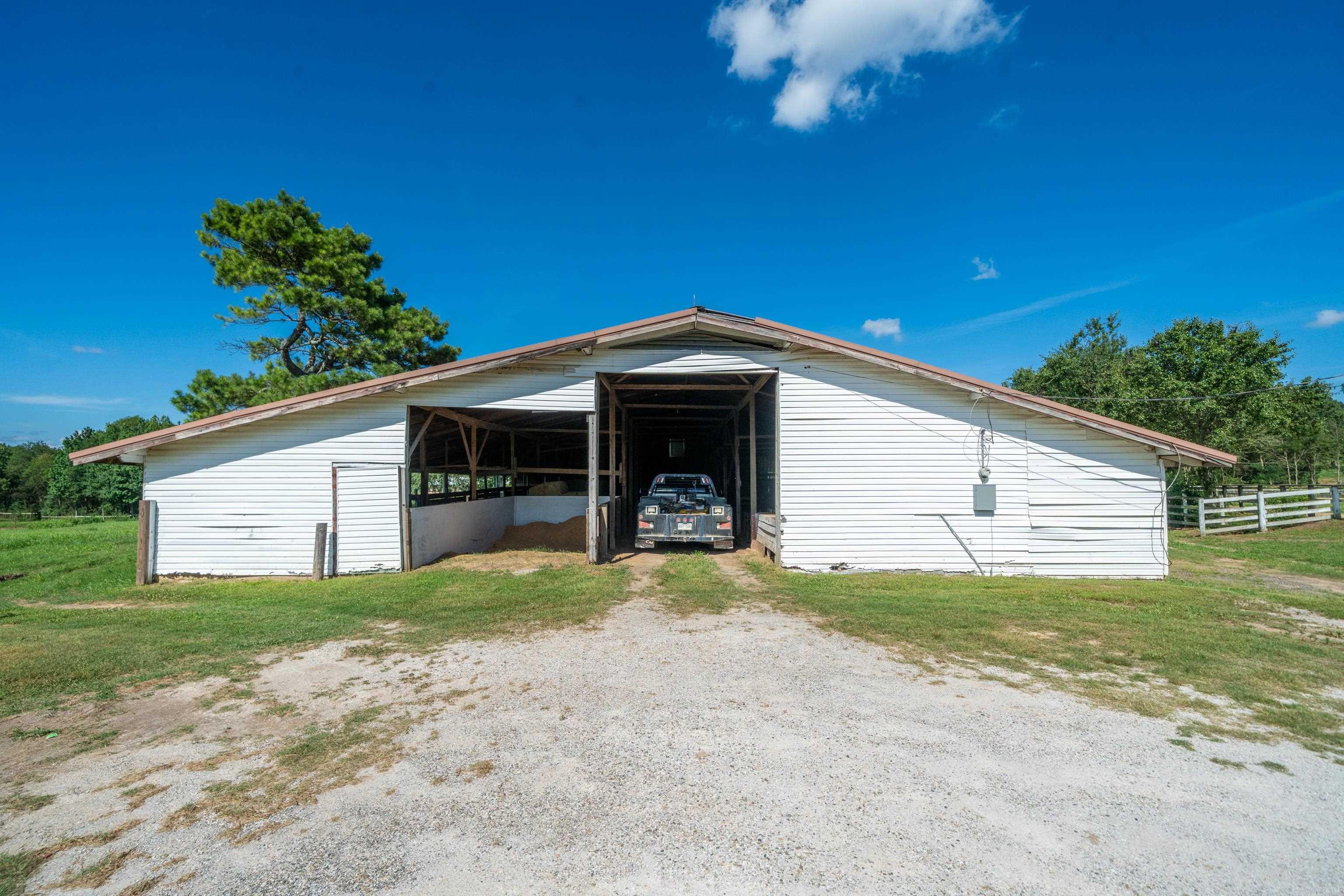 6867 Airport Rd  Bonnerdale, AR