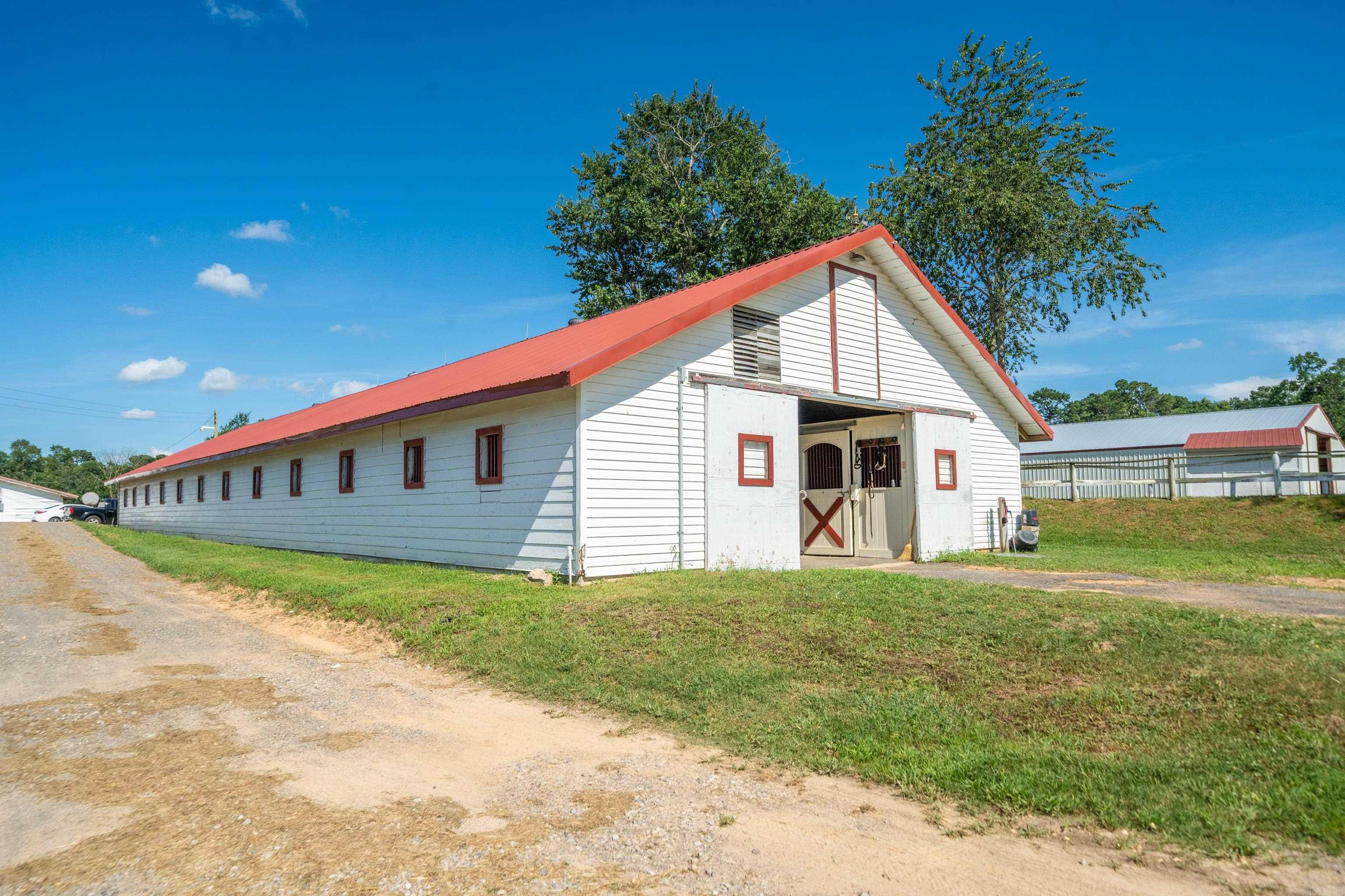 6867 Airport Rd  Bonnerdale, AR