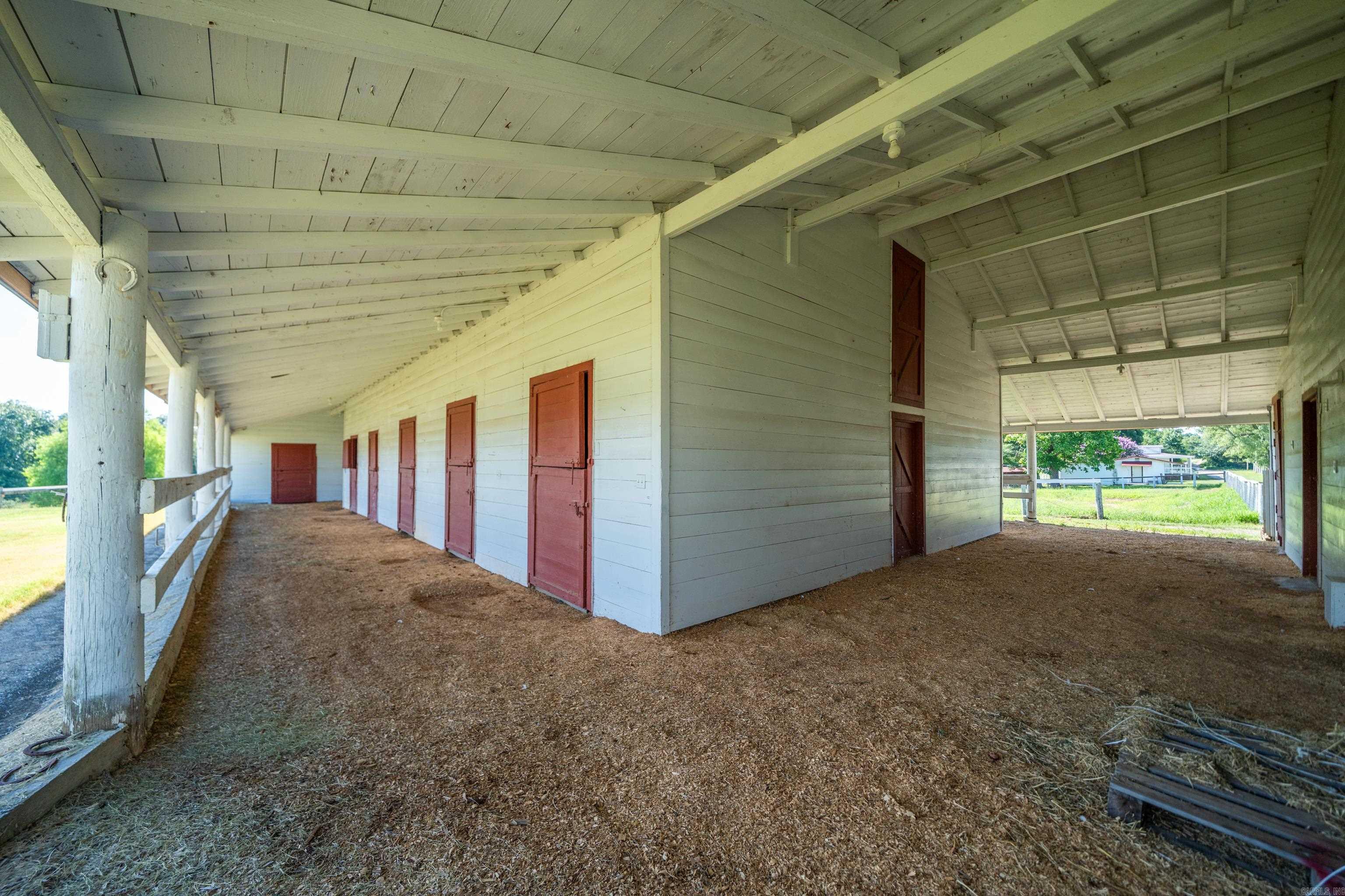6867 Airport Rd  Bonnerdale, AR
