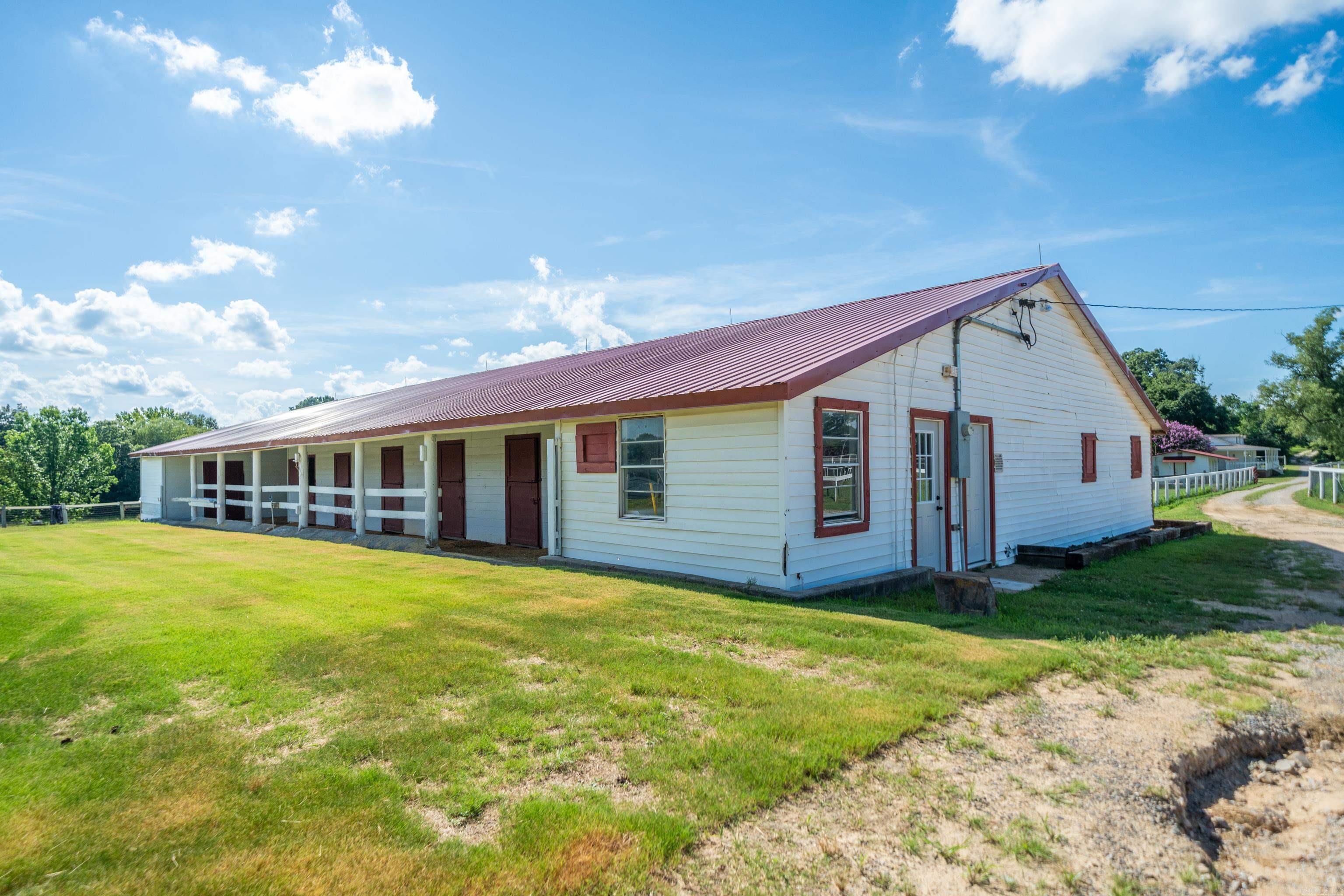 6867 Airport Rd  Bonnerdale, AR