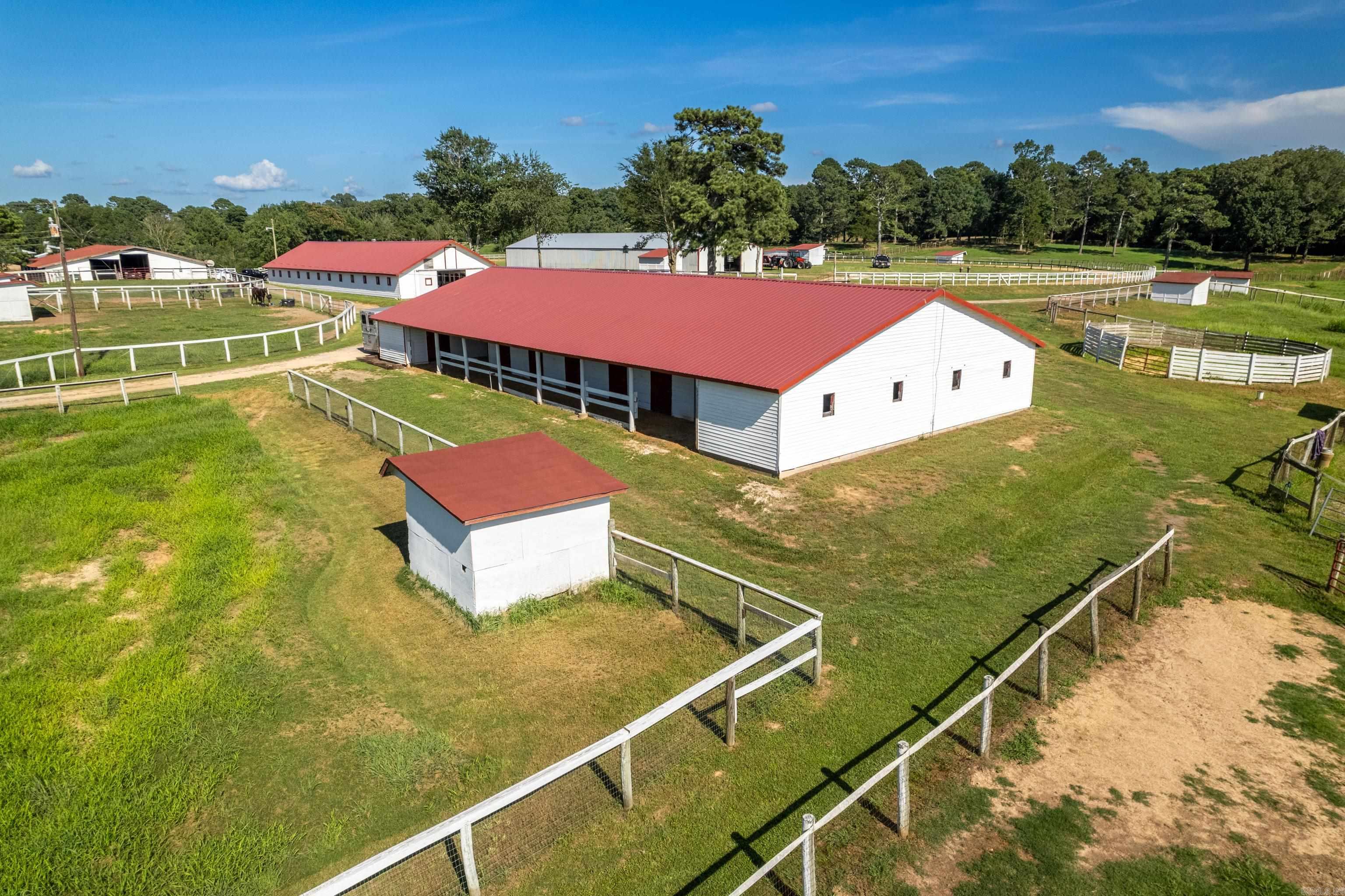 6867 Airport Rd  Bonnerdale, AR