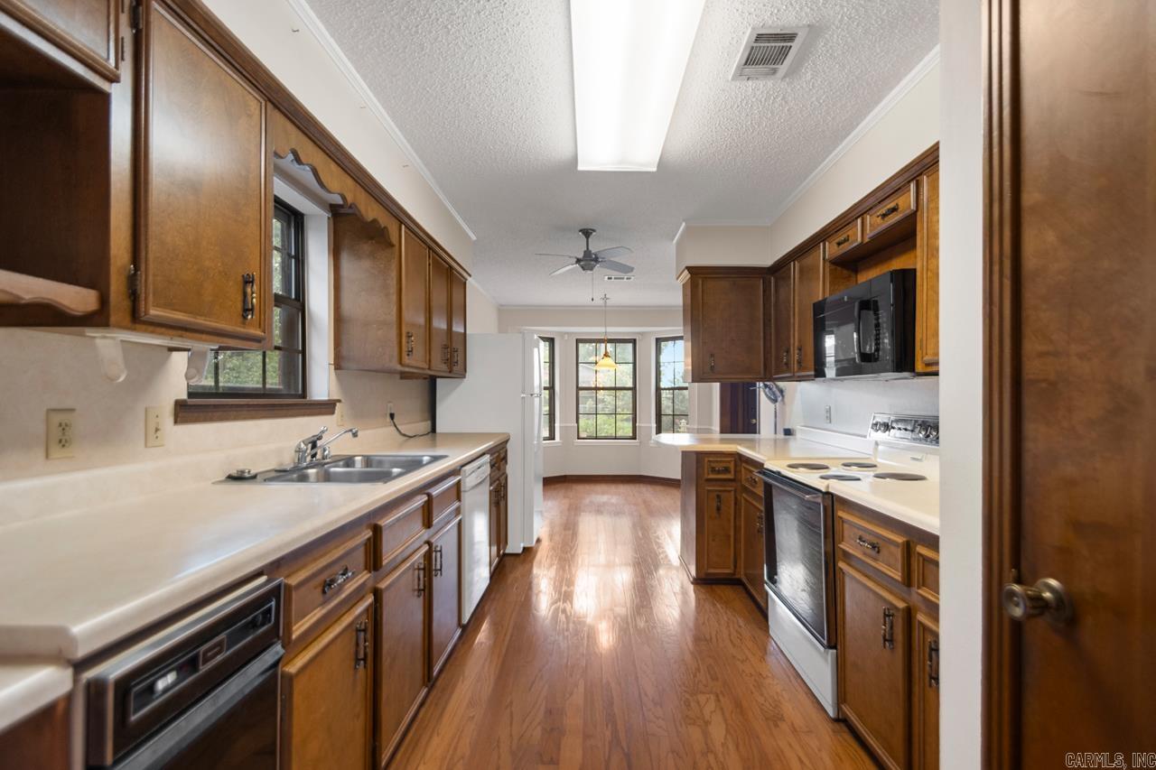 8727 Boulder Lane Little Rock, AR 72227