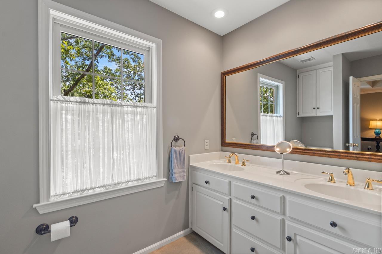 7 KESWICK COVE Little Rock, AR 72212