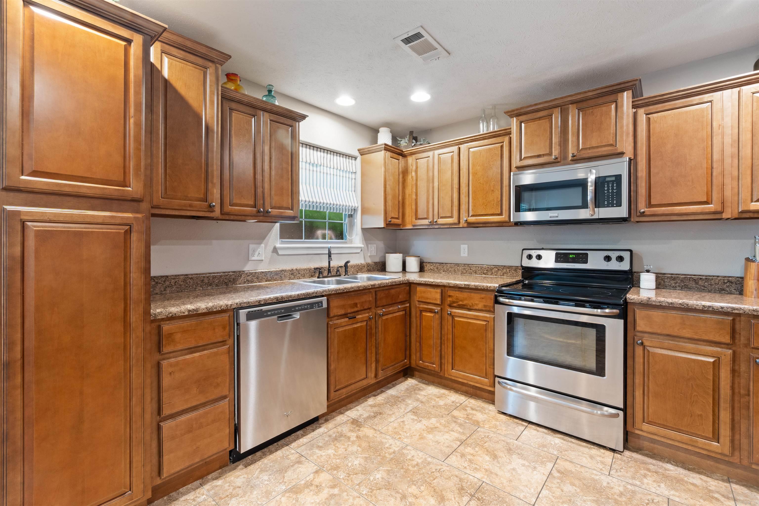 2620 Ridgewood  Searcy, AR