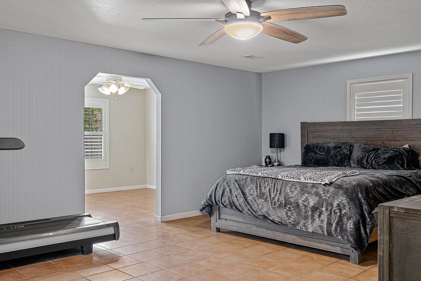6707 Deerwood  Paragould, AR