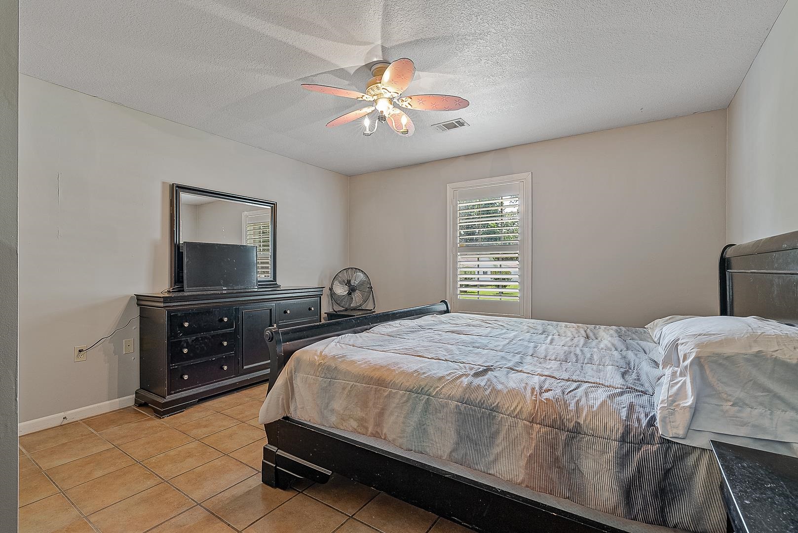 6707 Deerwood  Paragould, AR