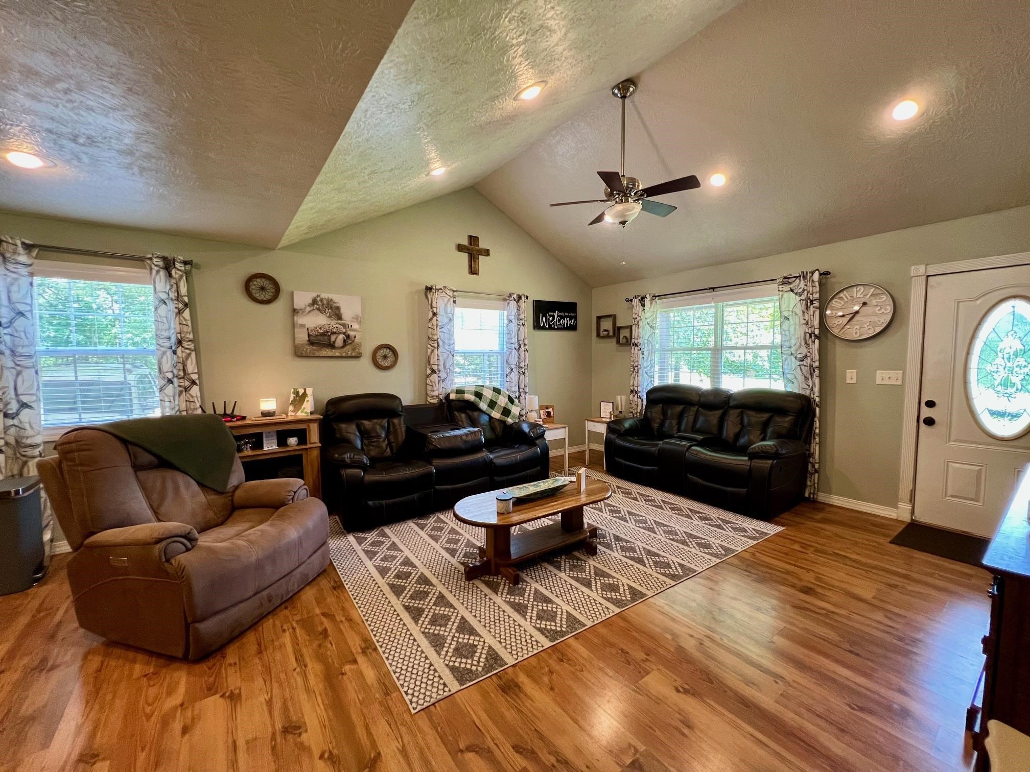108 Dusty  Highland, AR