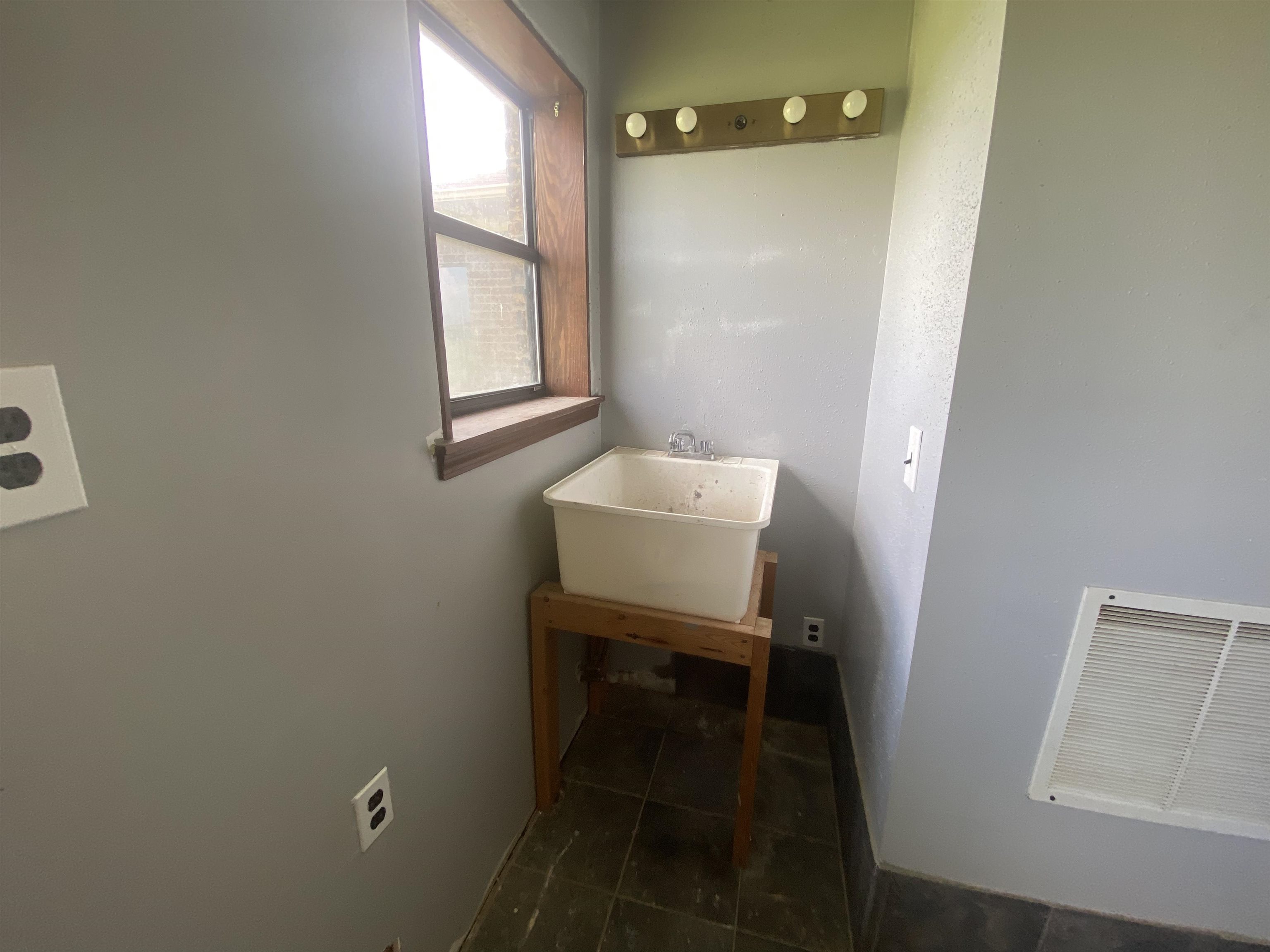 426 County Road 102 426 CR 102 Jonesboro, AR