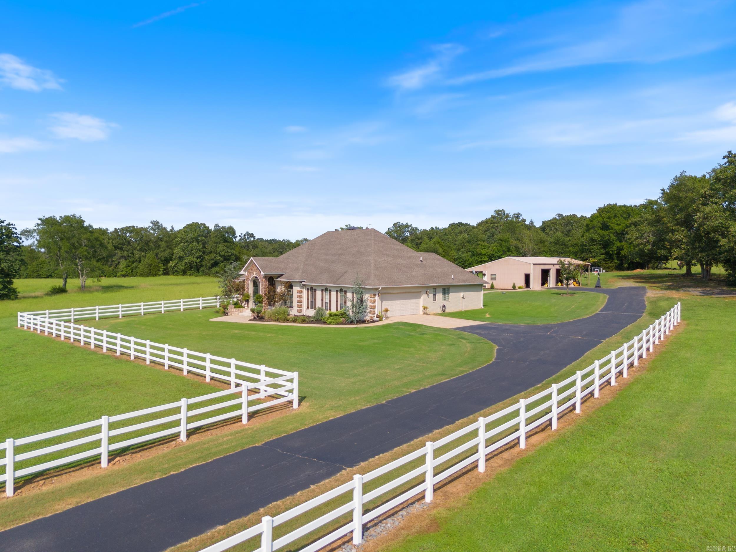 374 Highway 225 East Greenbrier, AR 72058