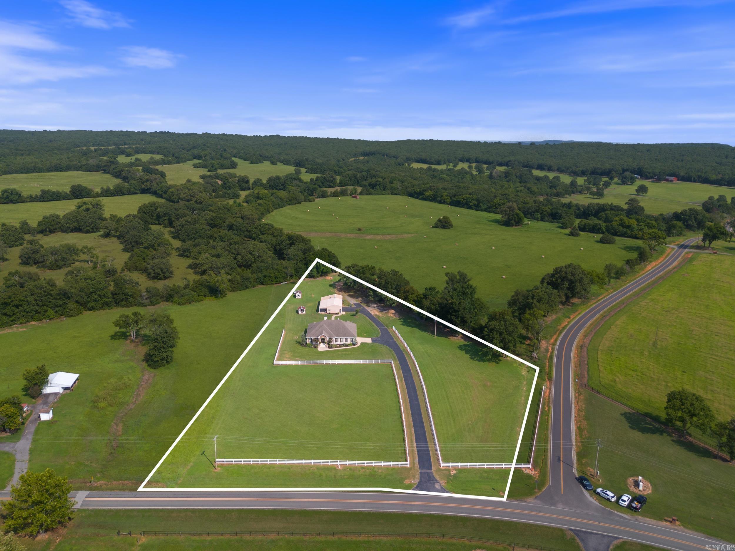 374 Highway 225 East Greenbrier, AR 72058