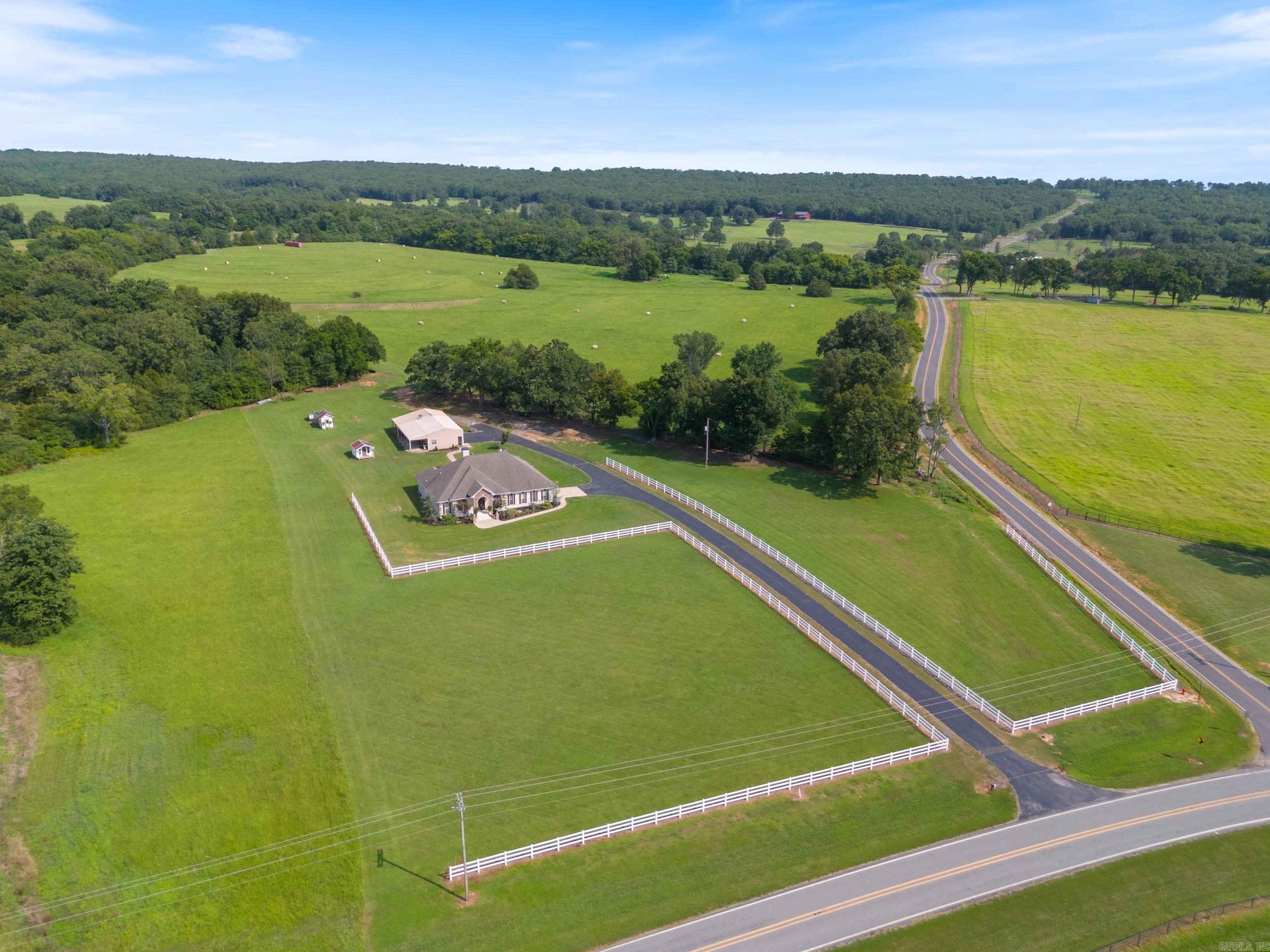 374 Highway 225 East Greenbrier, AR 72058