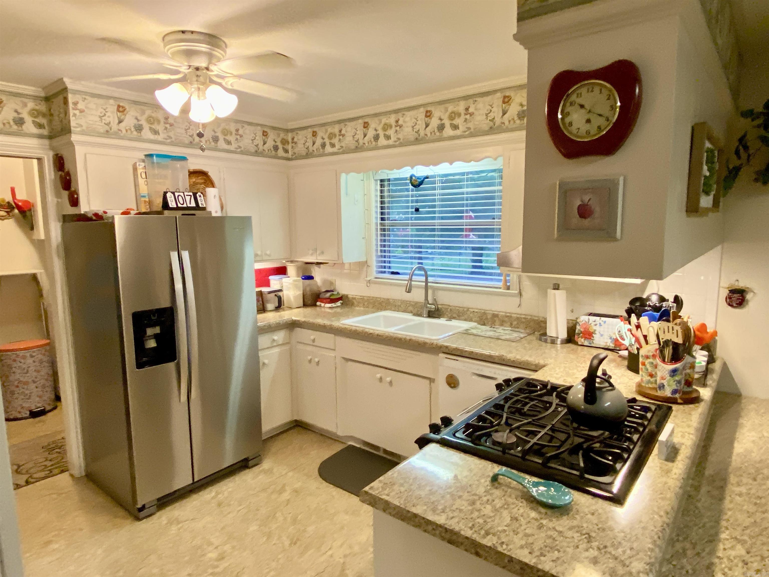 2802 N Erie Avenue Russellville, AR 72802