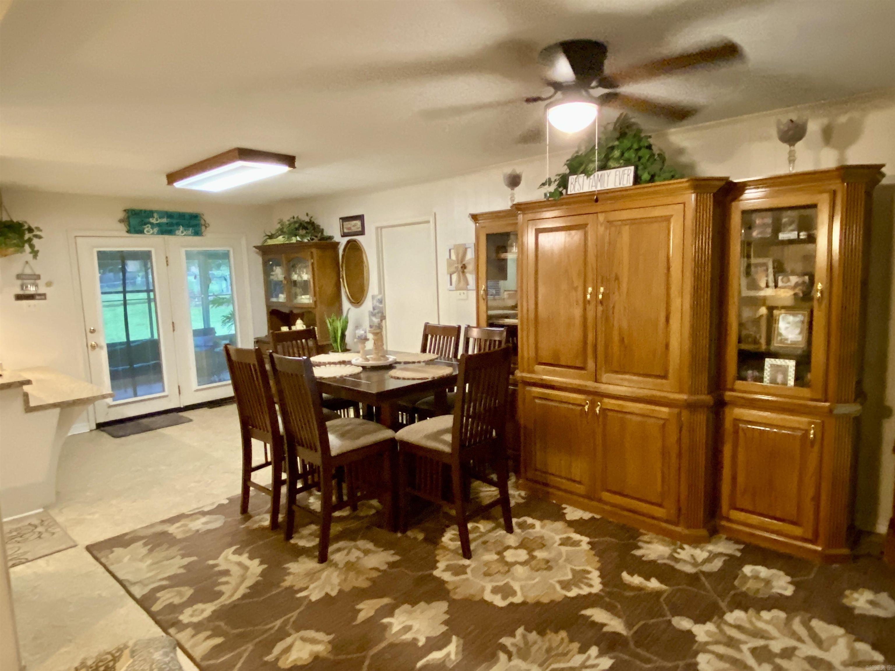 2802 N Erie Avenue Russellville, AR 72802
