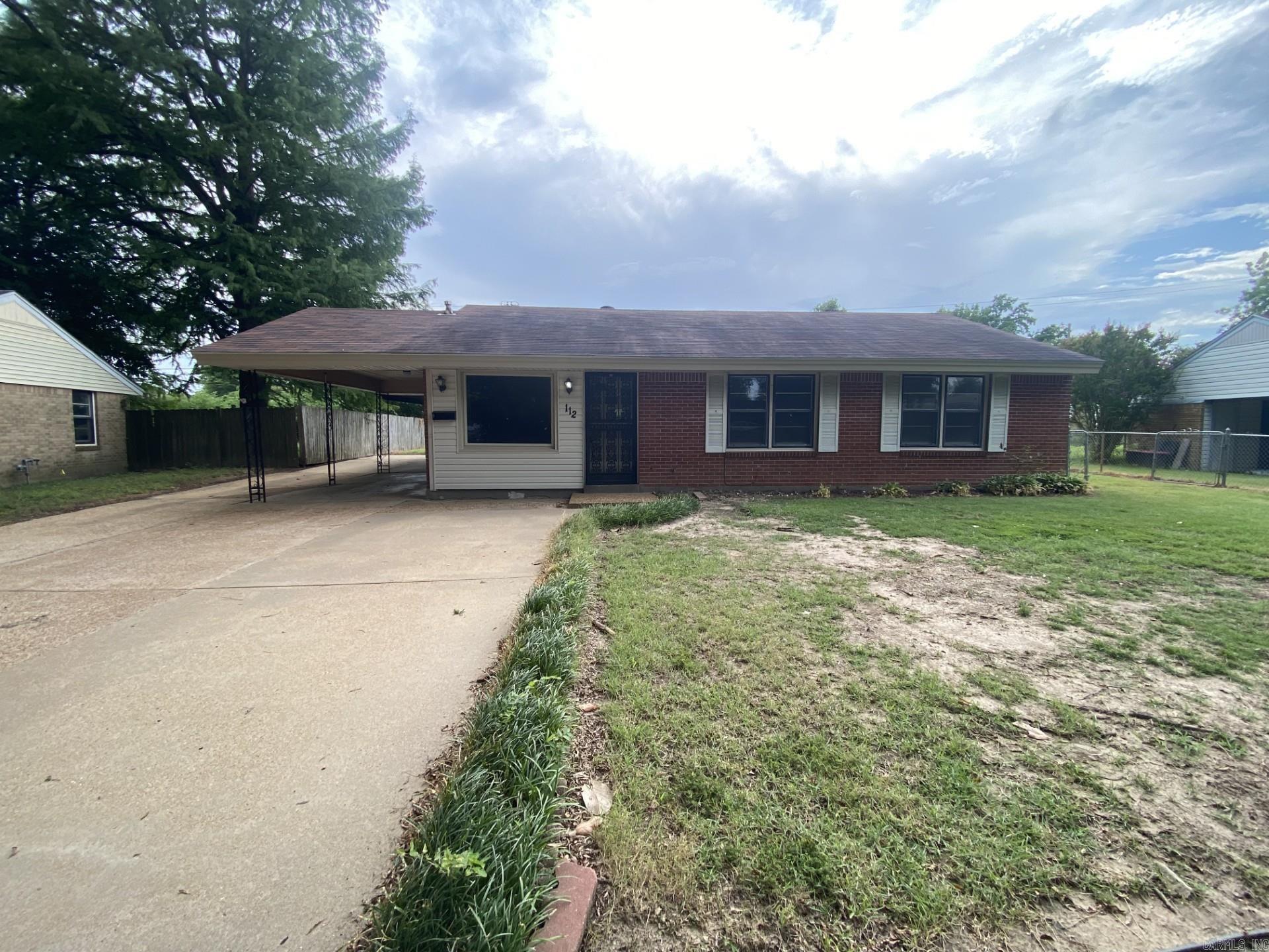 112 S Parkview Trumann, AR 72472