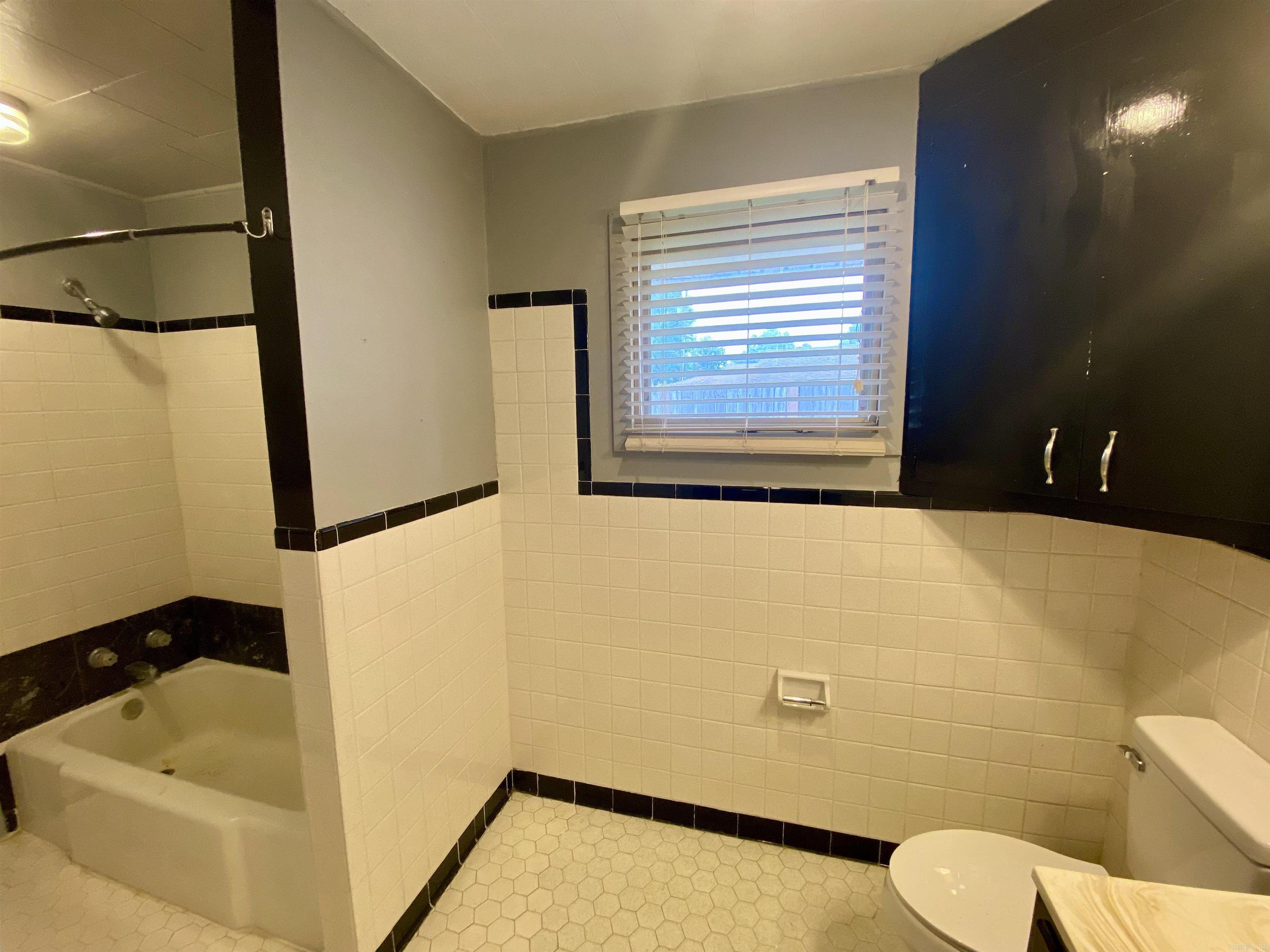 112 S Parkview Trumann, AR 72472