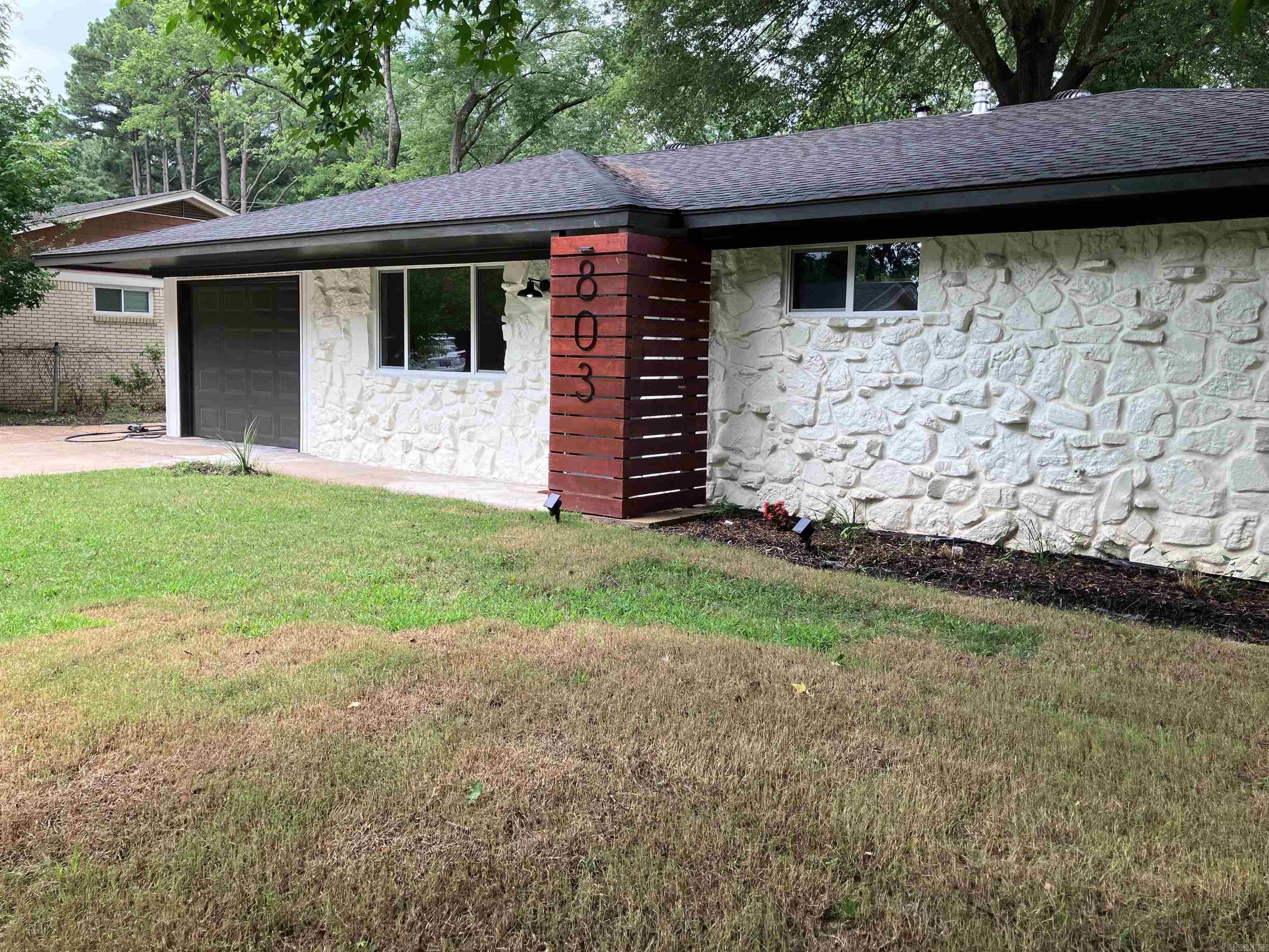 803 Upchurch  Bald Knob, AR
