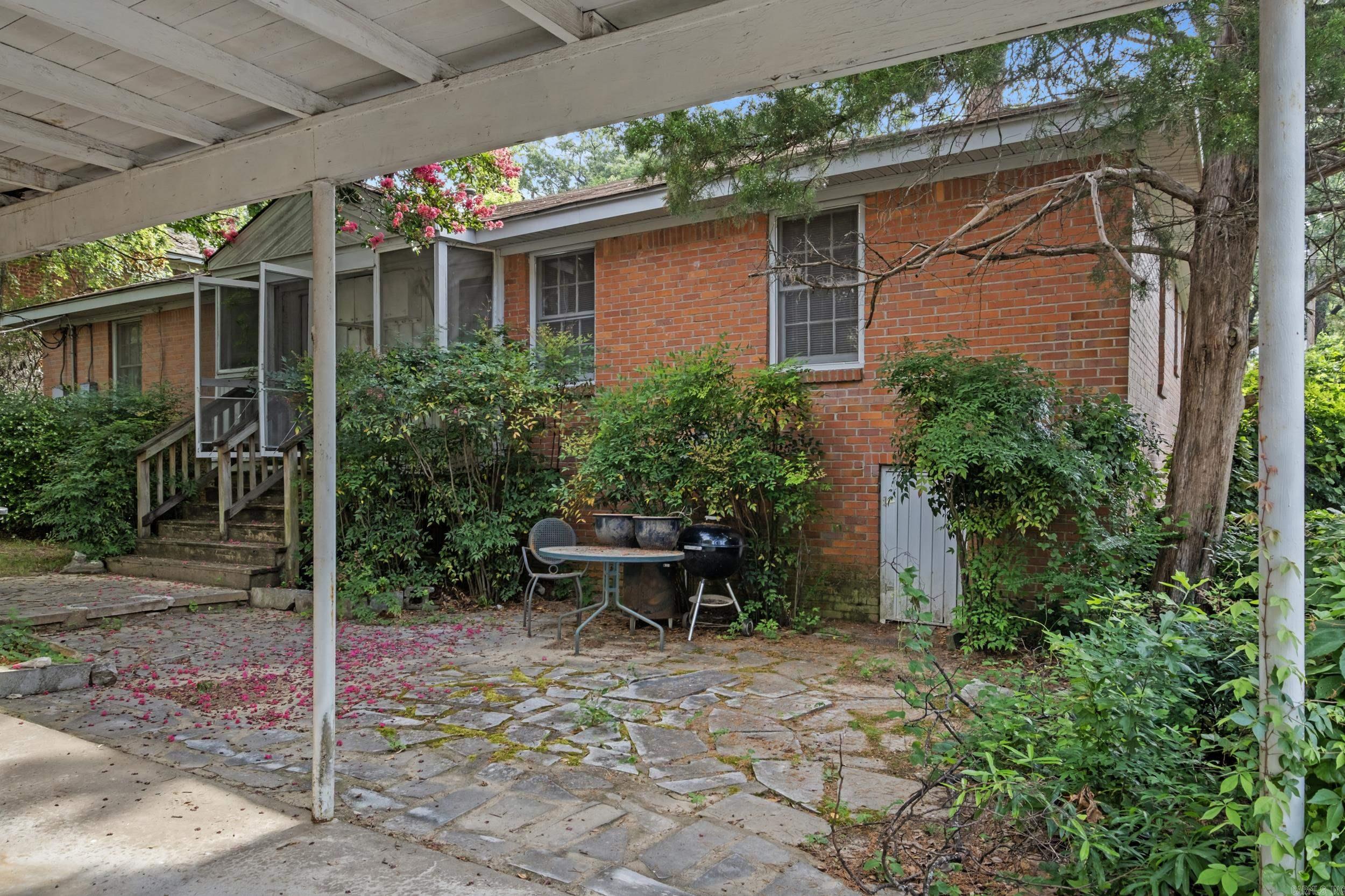 200 N Elm  Little Rock, AR