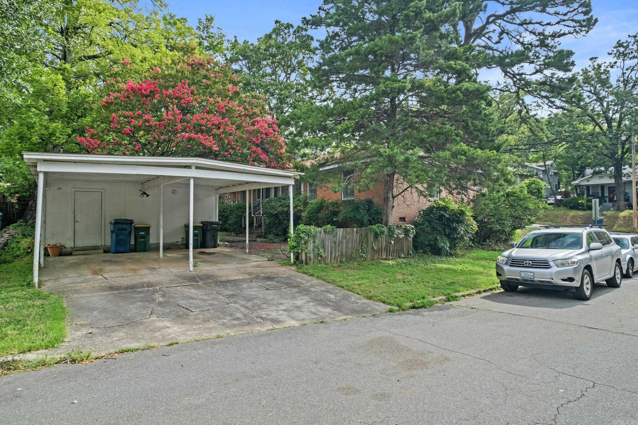 200 N Elm  Little Rock, AR