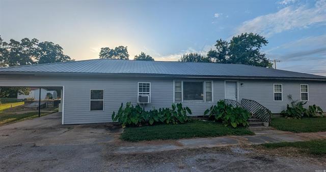 107 NE 2nd  Swifton, AR