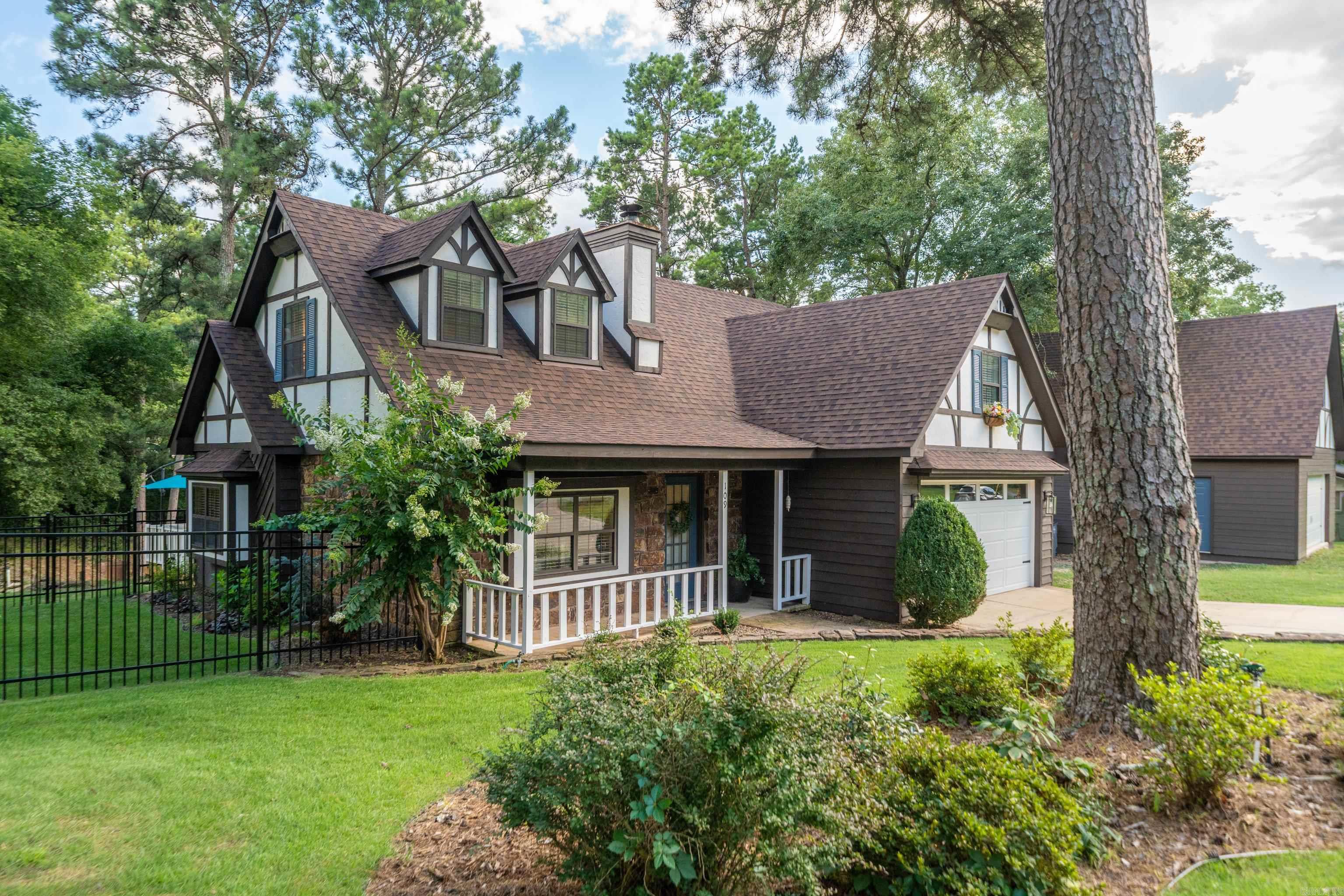 109 Buster Reed Drive Hot Springs, AR 71913