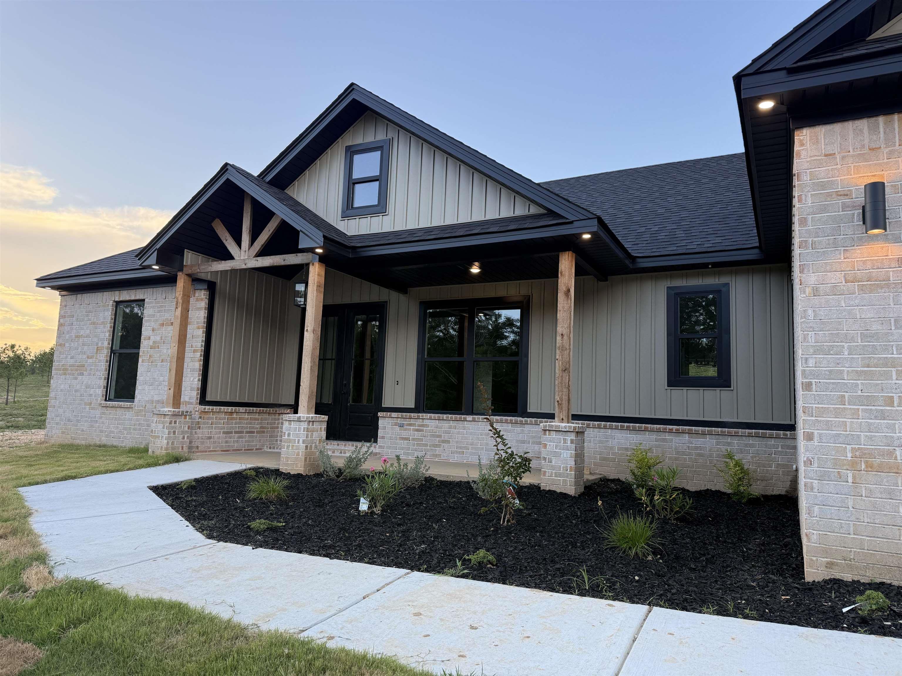 9682 Gunter Loop  Benton, AR