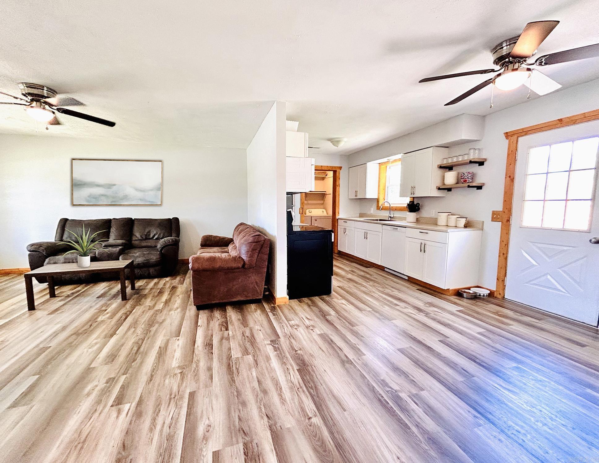 142 W Factory Street  Gassville, AR