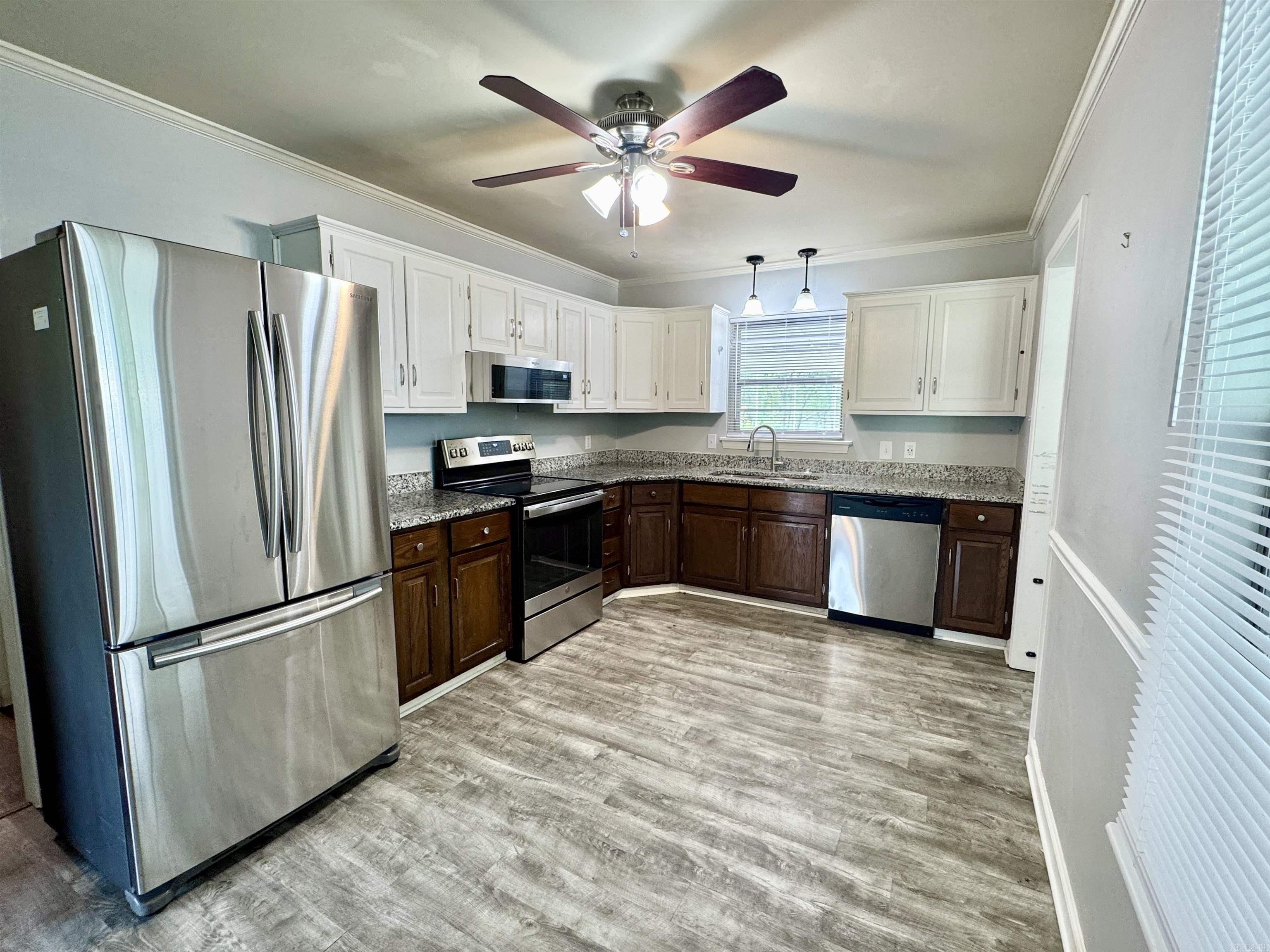 2204 E Lee Ave Sherwood, AR 72120