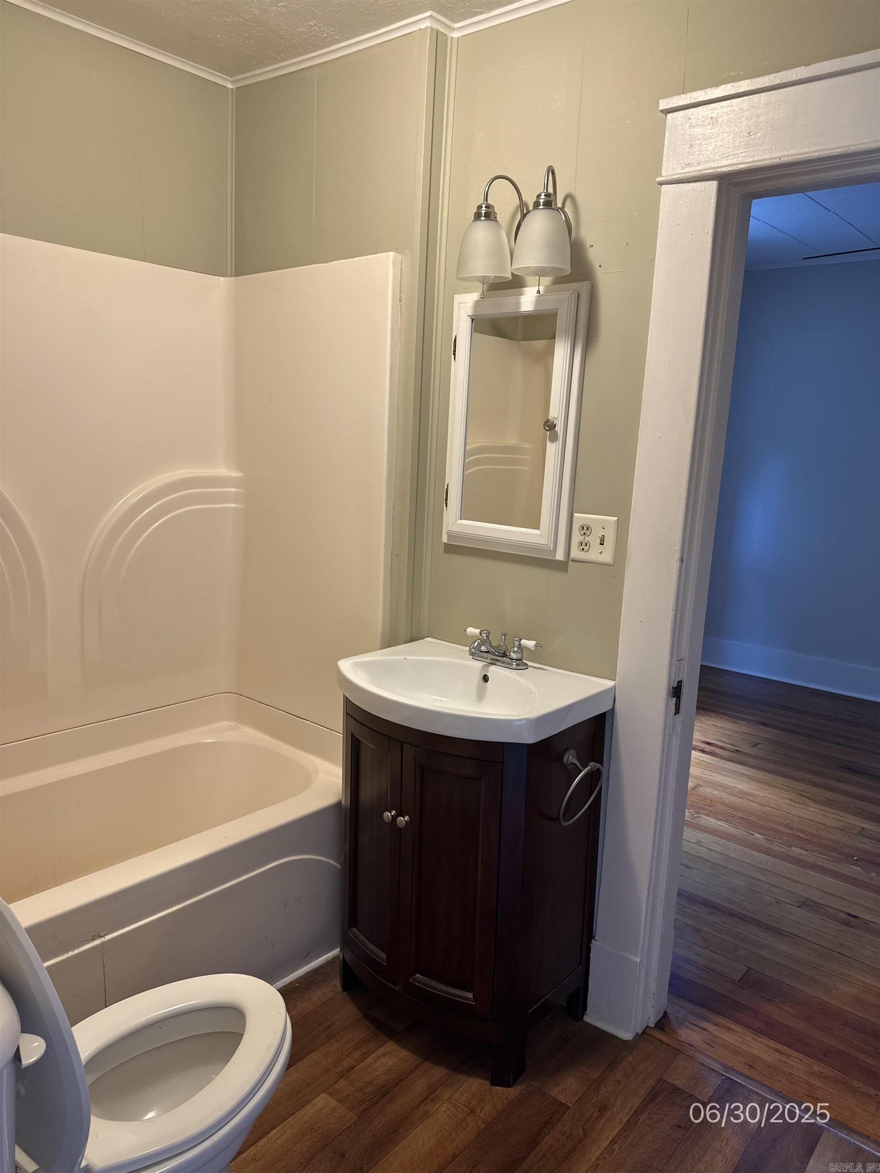 211 E J Street Russellville, AR 72801