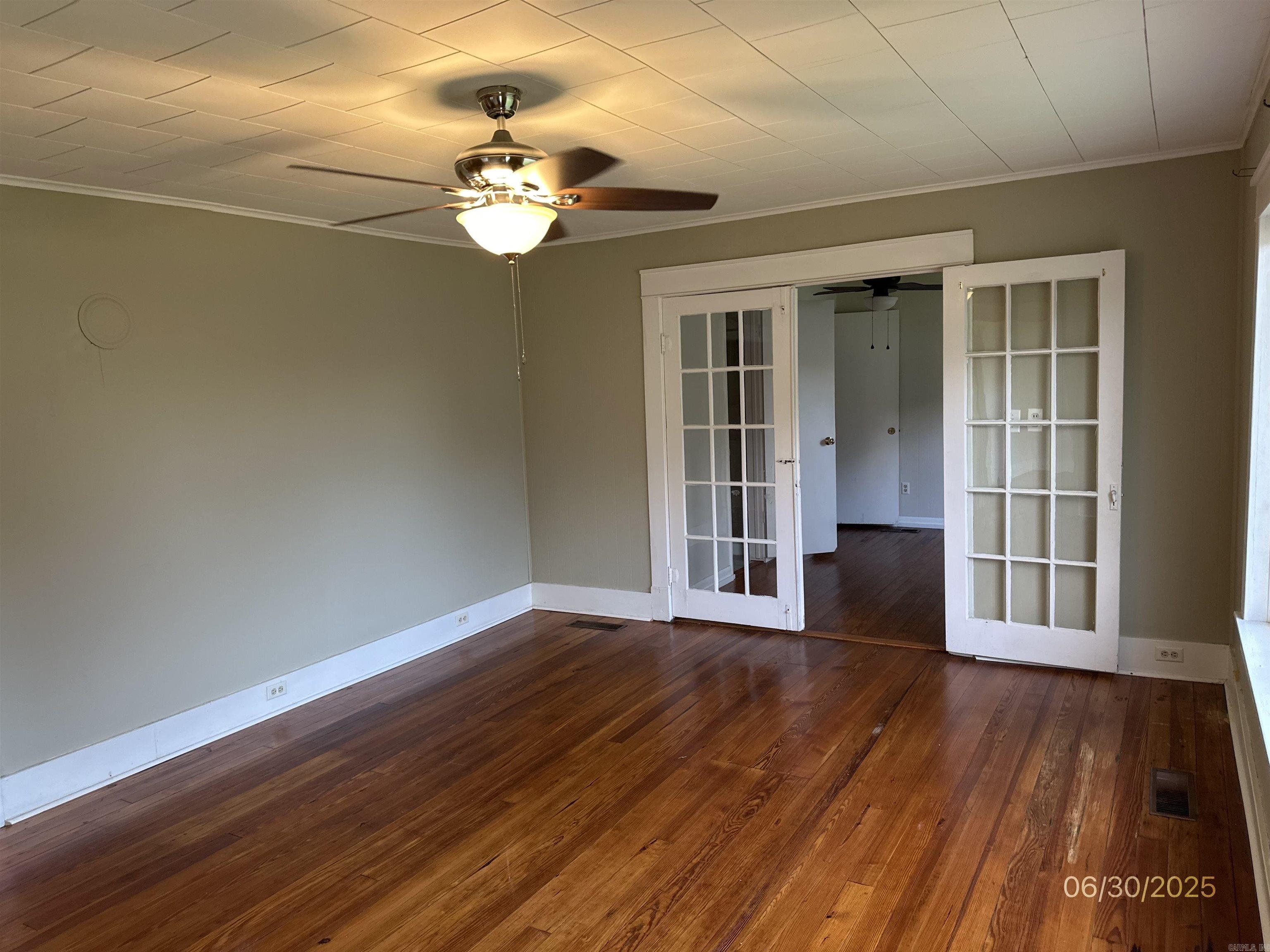 211 E J Street Russellville, AR 72801
