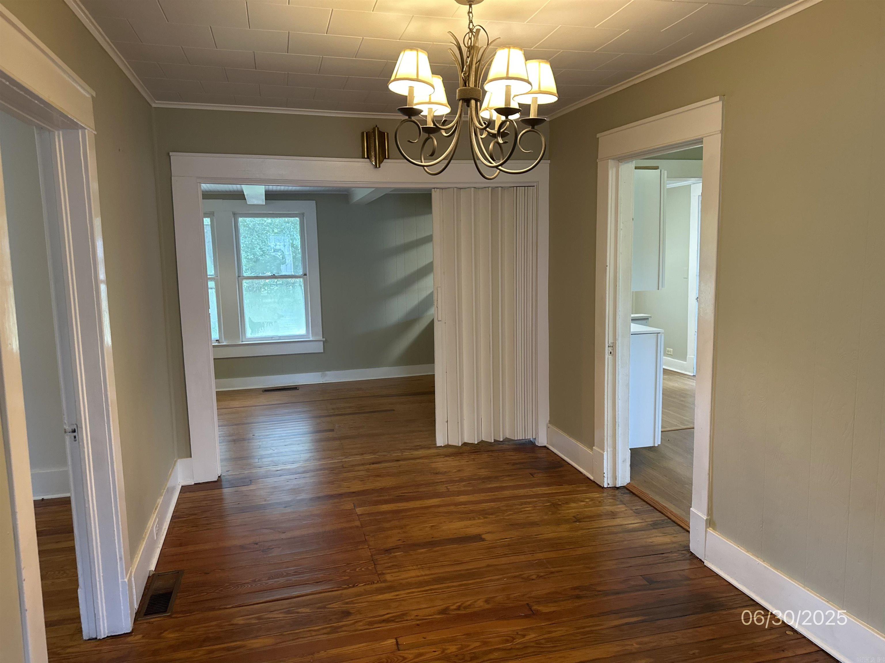 211 E J Street Russellville, AR 72801