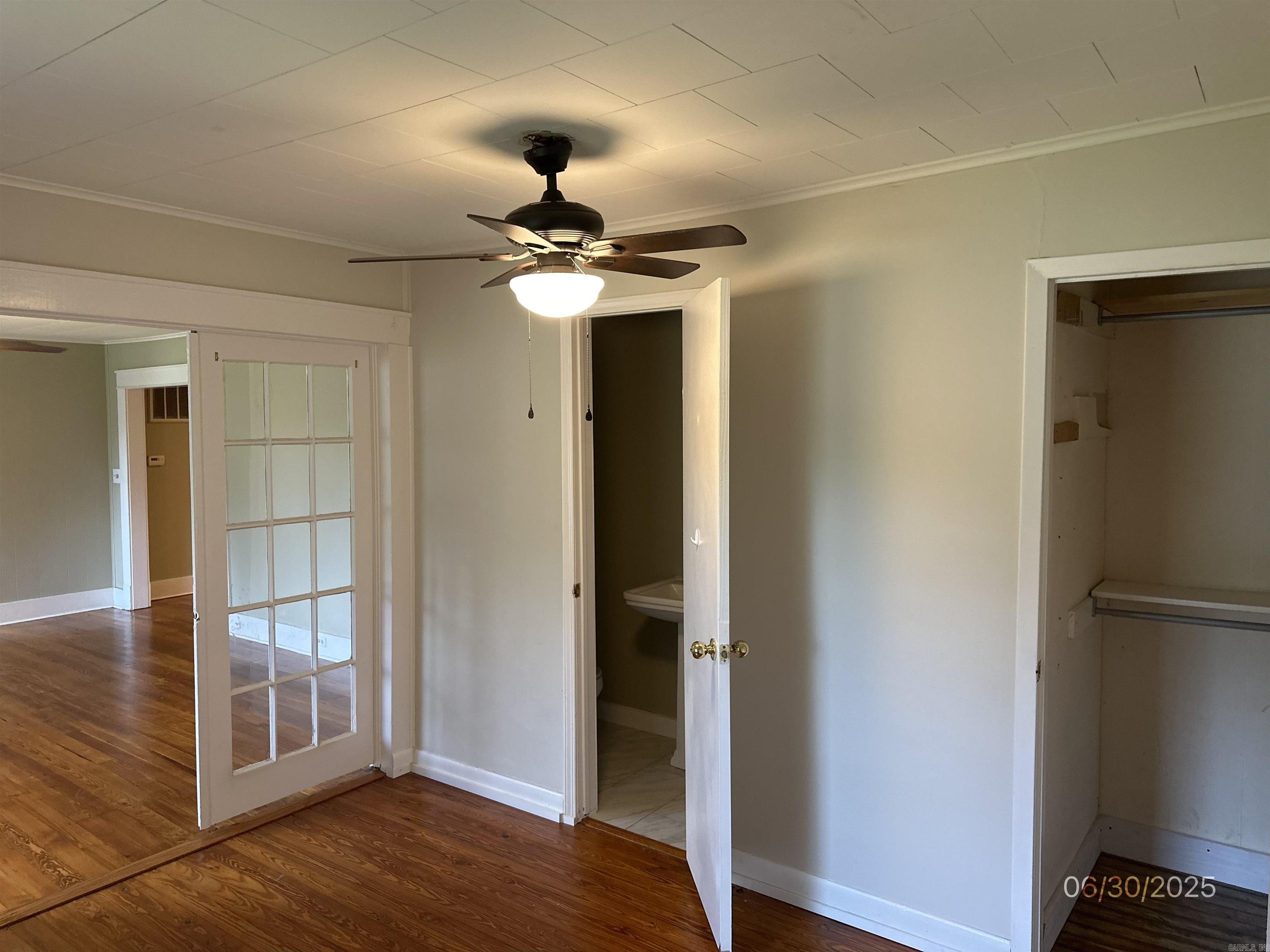 211 E J Street Russellville, AR 72801