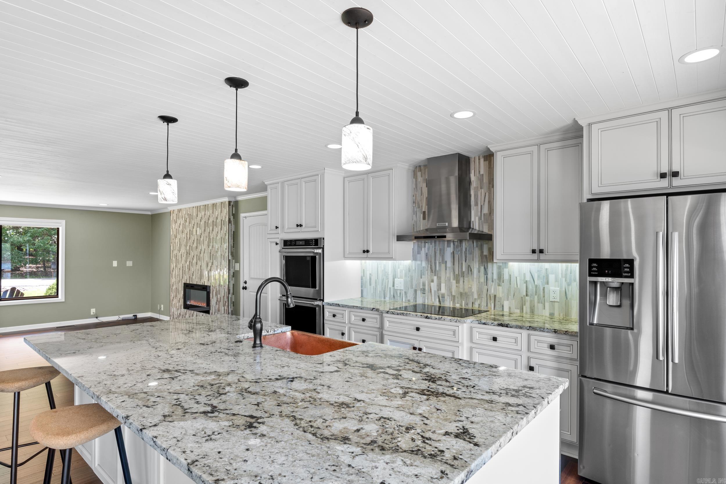270 Ferncliff Point Bull Shoals, AR 72619