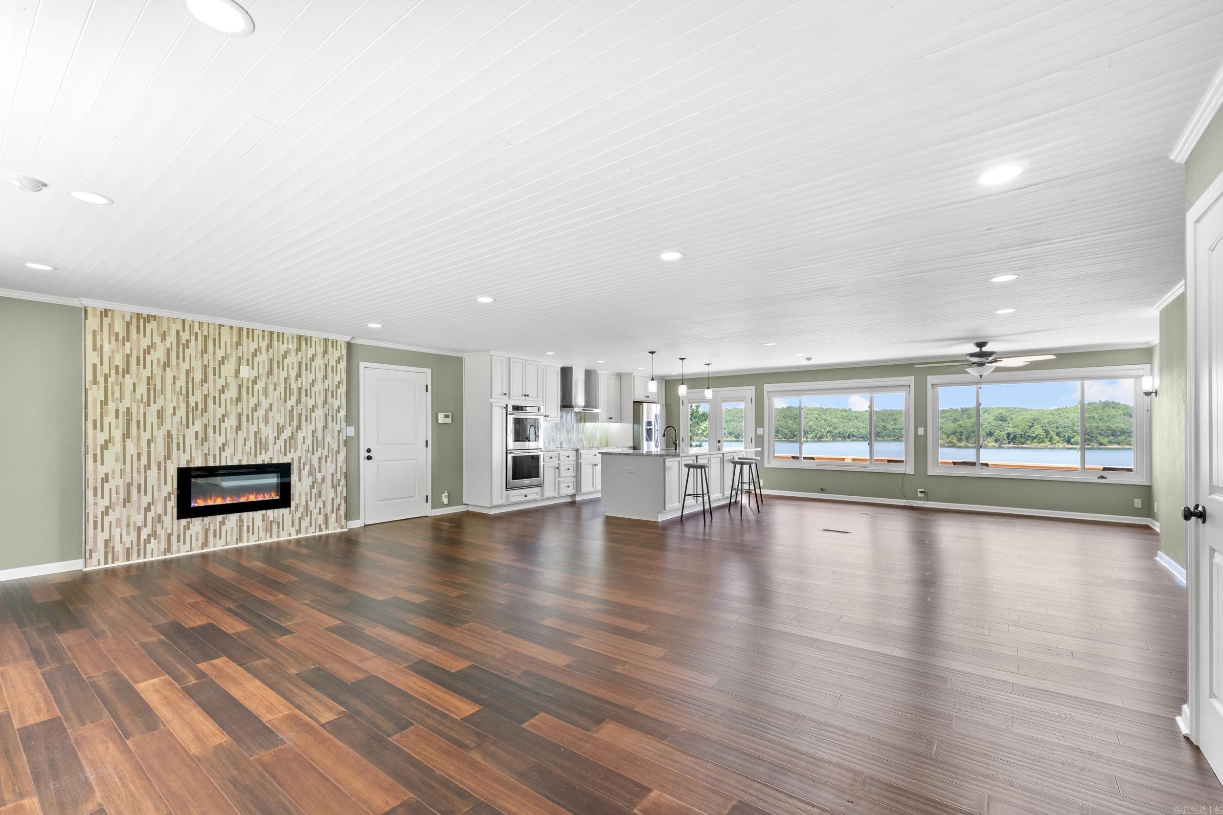 270 Ferncliff Point Bull Shoals, AR 72619