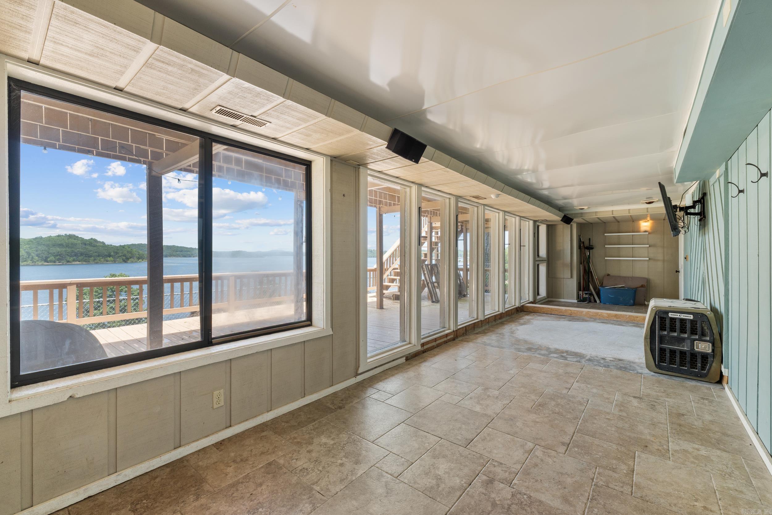 270 Ferncliff Point Bull Shoals, AR 72619