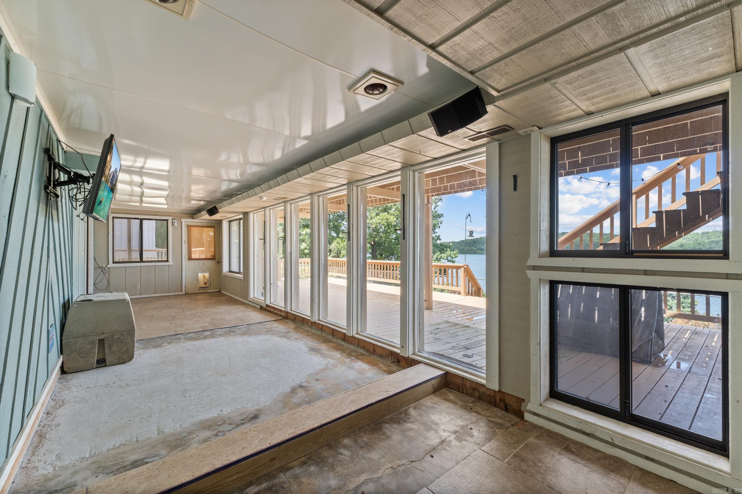 270 Ferncliff Point Bull Shoals, AR 72619