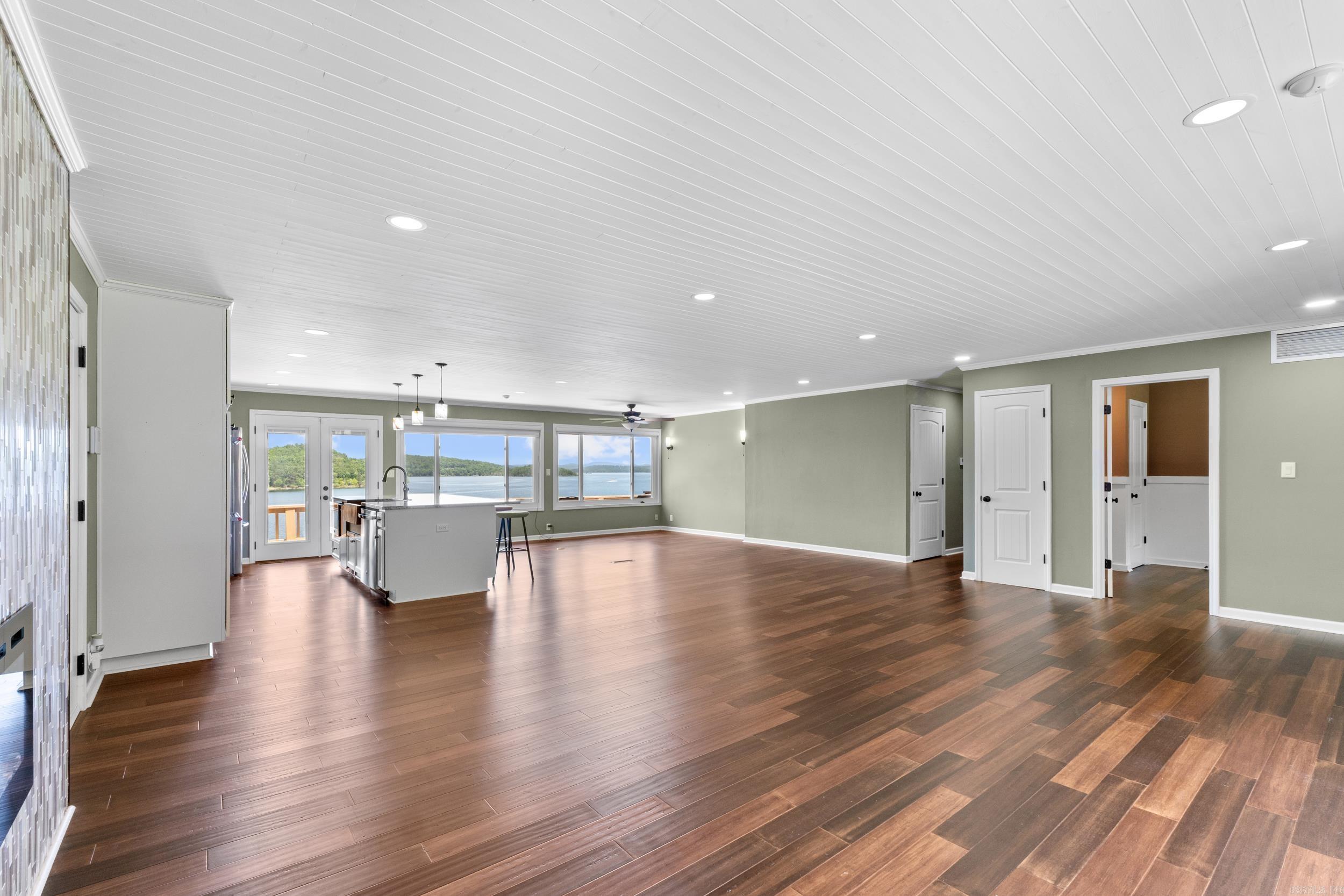 270 Ferncliff Point Bull Shoals, AR 72619