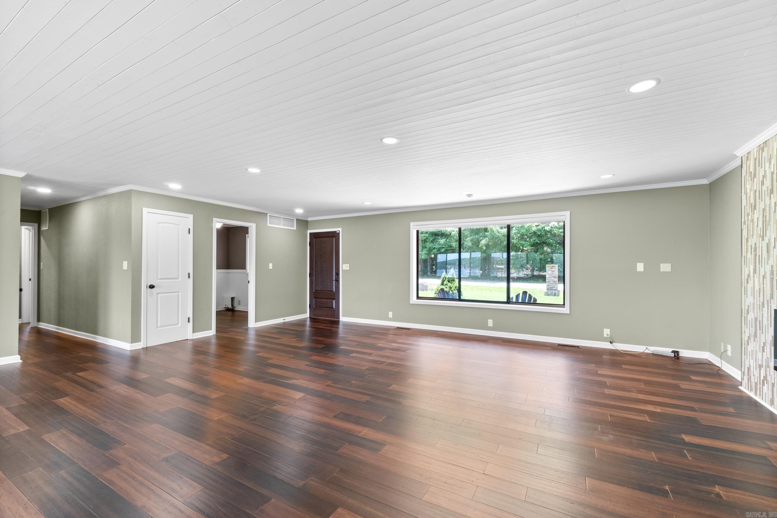 270 Ferncliff Point Bull Shoals, AR 72619
