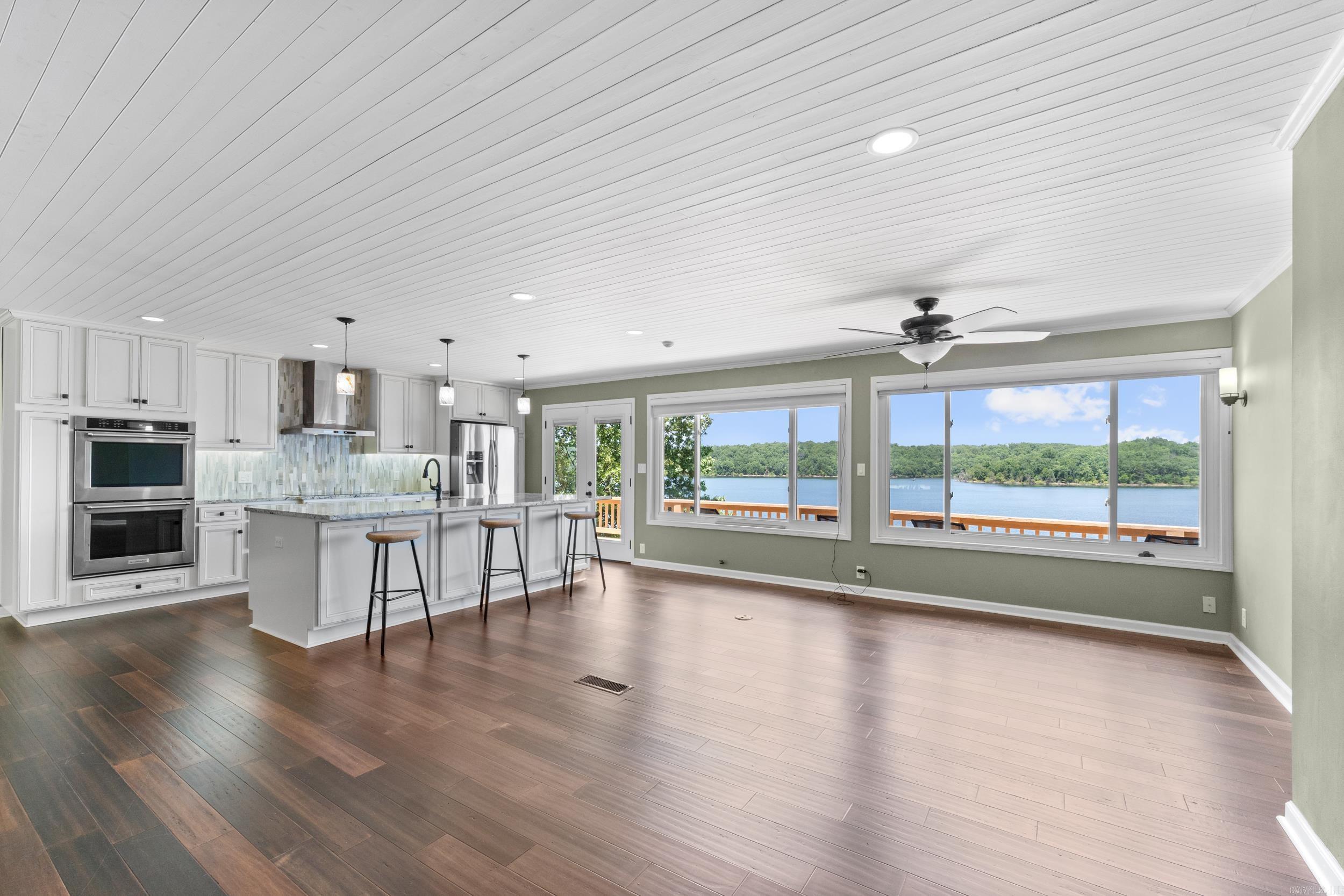 270 Ferncliff Point Bull Shoals, AR 72619